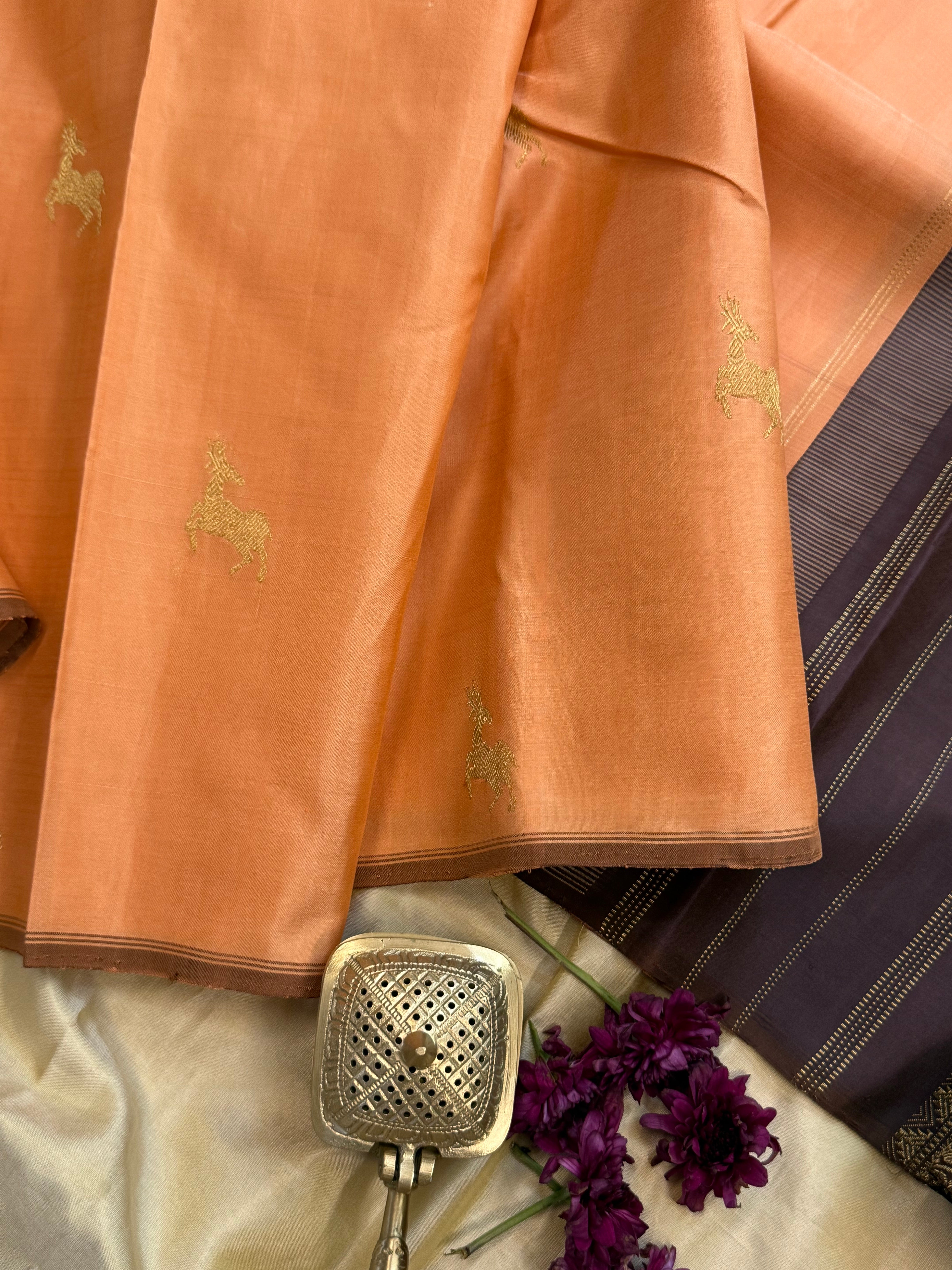 Peach maan butta borderless/ Kanjipuram silk