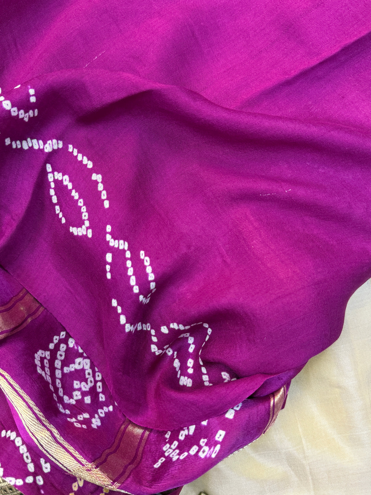 Majenta bandhini and gajji silk saree clsa 11940