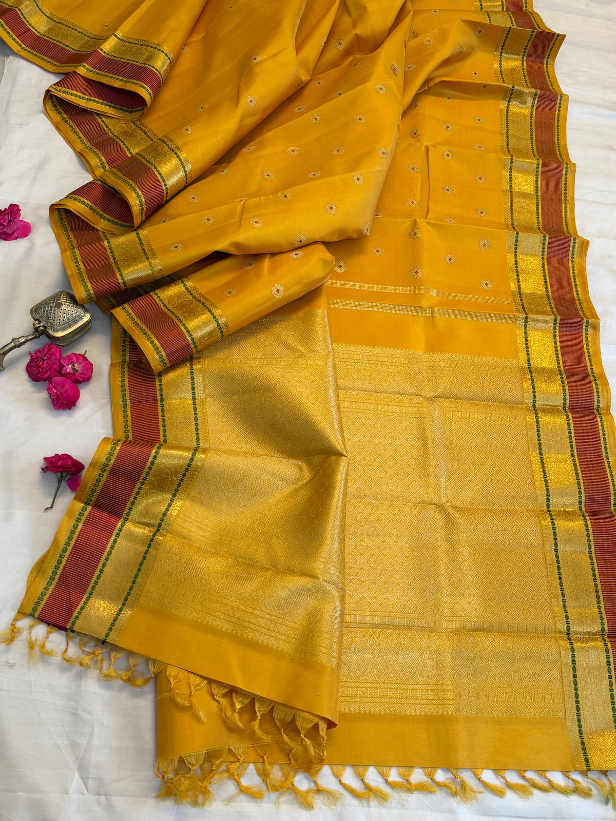 Yellow - Day 1 Navarthri colour pure Zari Kanjipuram silk / Meena work Butta