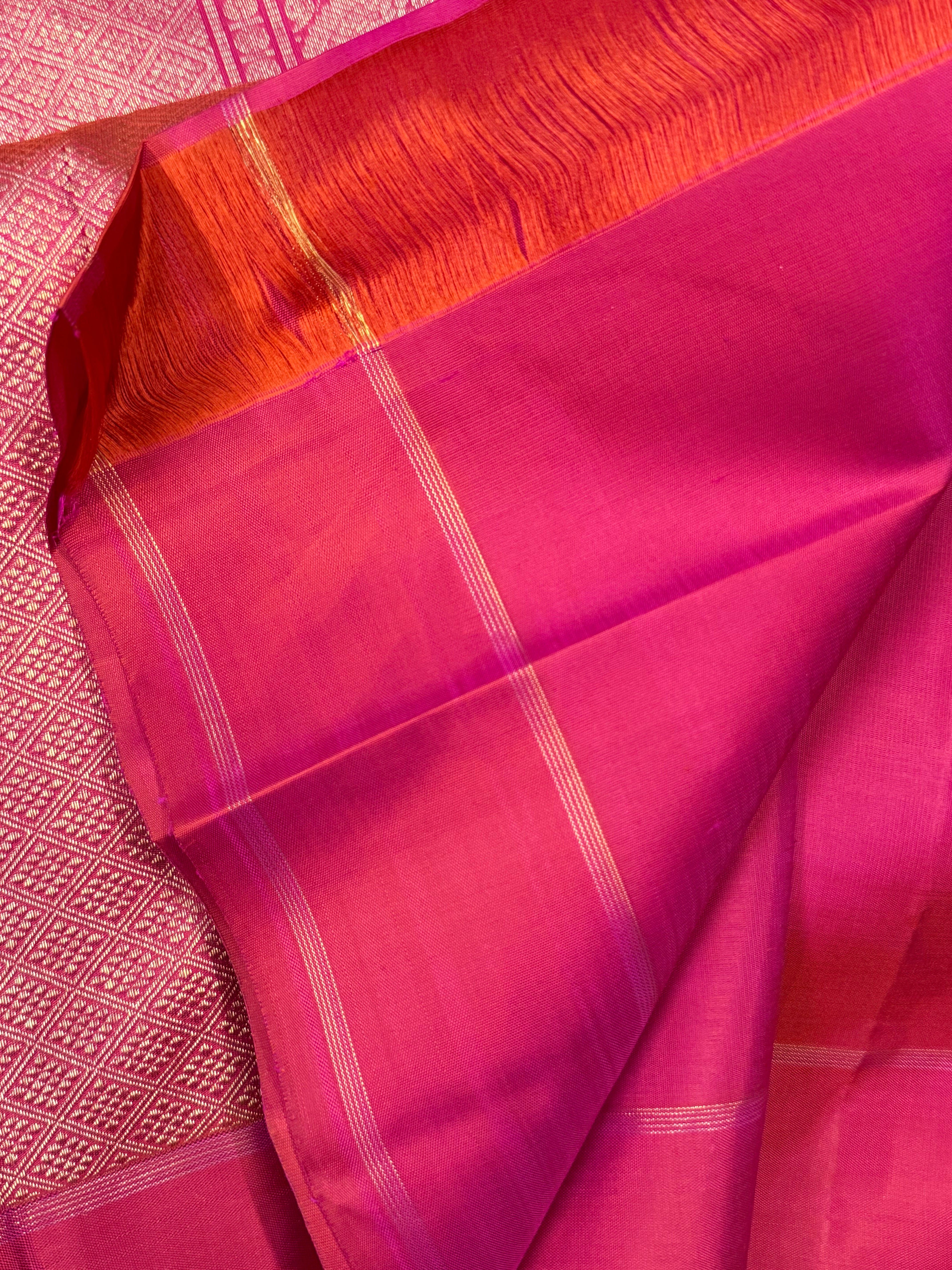 Pink shot orange annam thodar butta thread work / Kanjipuram silk CLSA9796