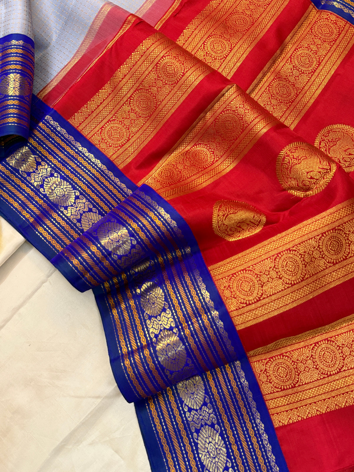 Master weaver- grey thread plus butta kai korvai adai woven / kanjipuram silk