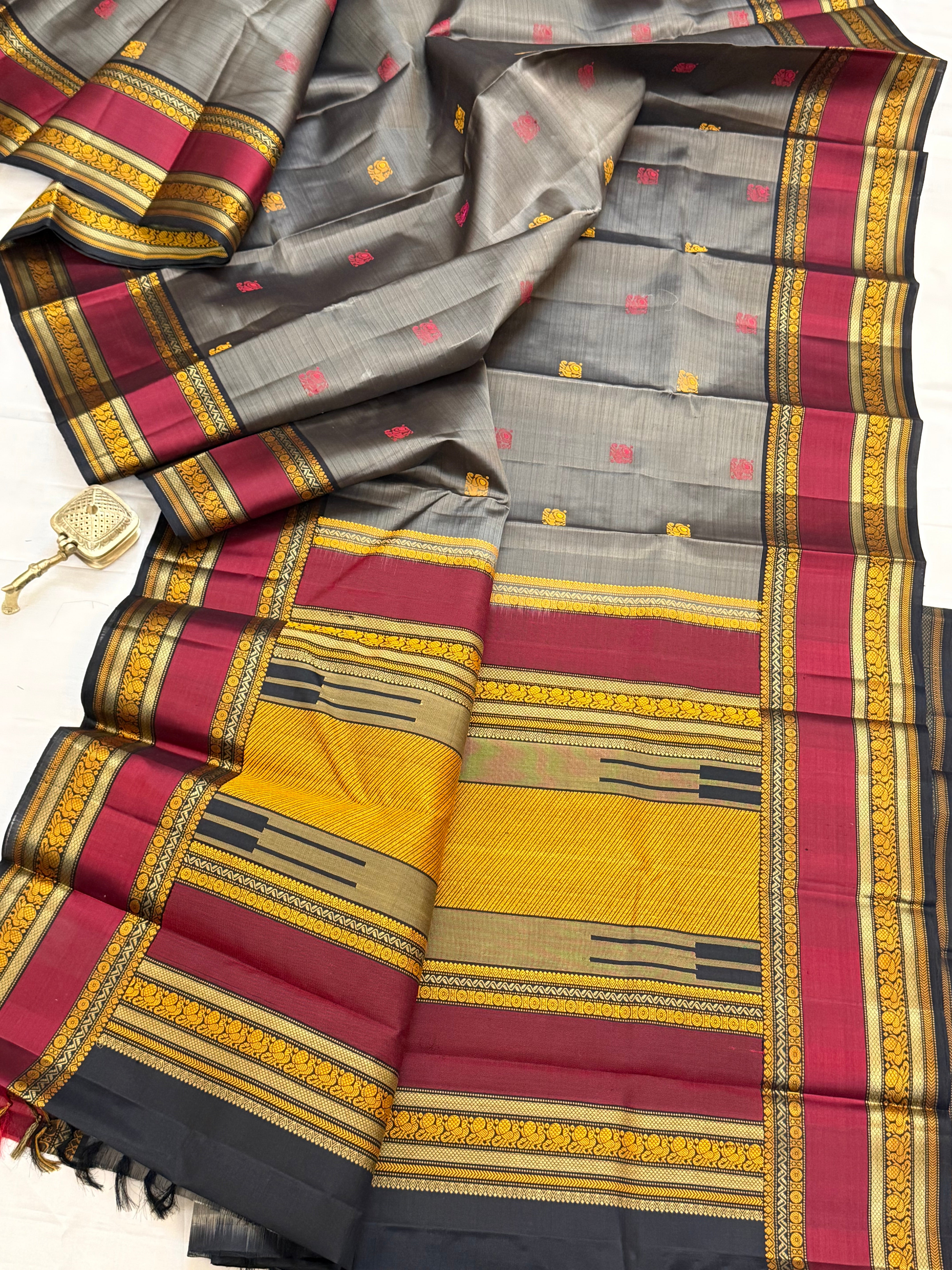 Grey annam butta / Varnangal Thread work  / CLSA 11259