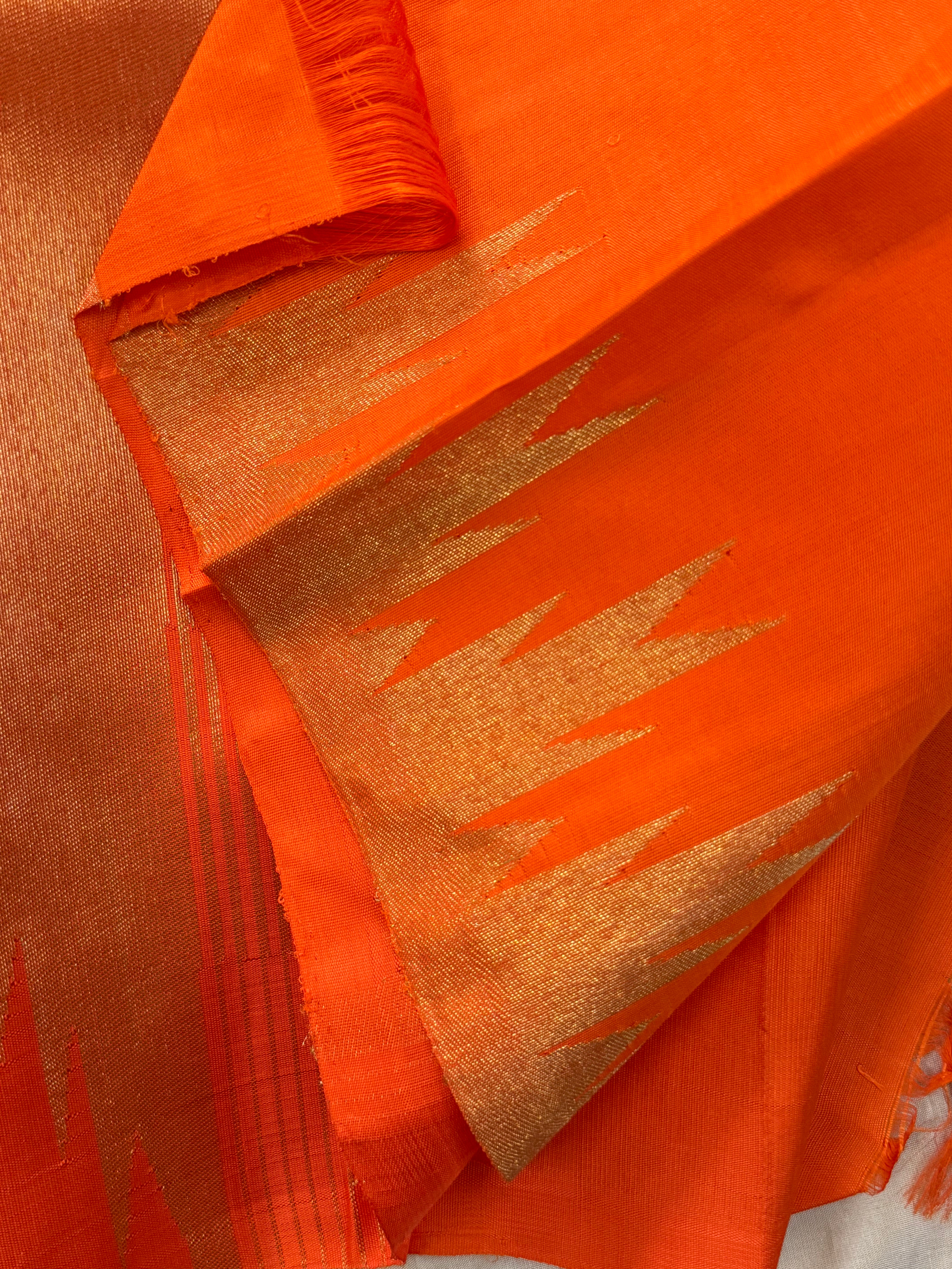 Orange 8 kol temple border/ Kanjipuram silk CLSA9162