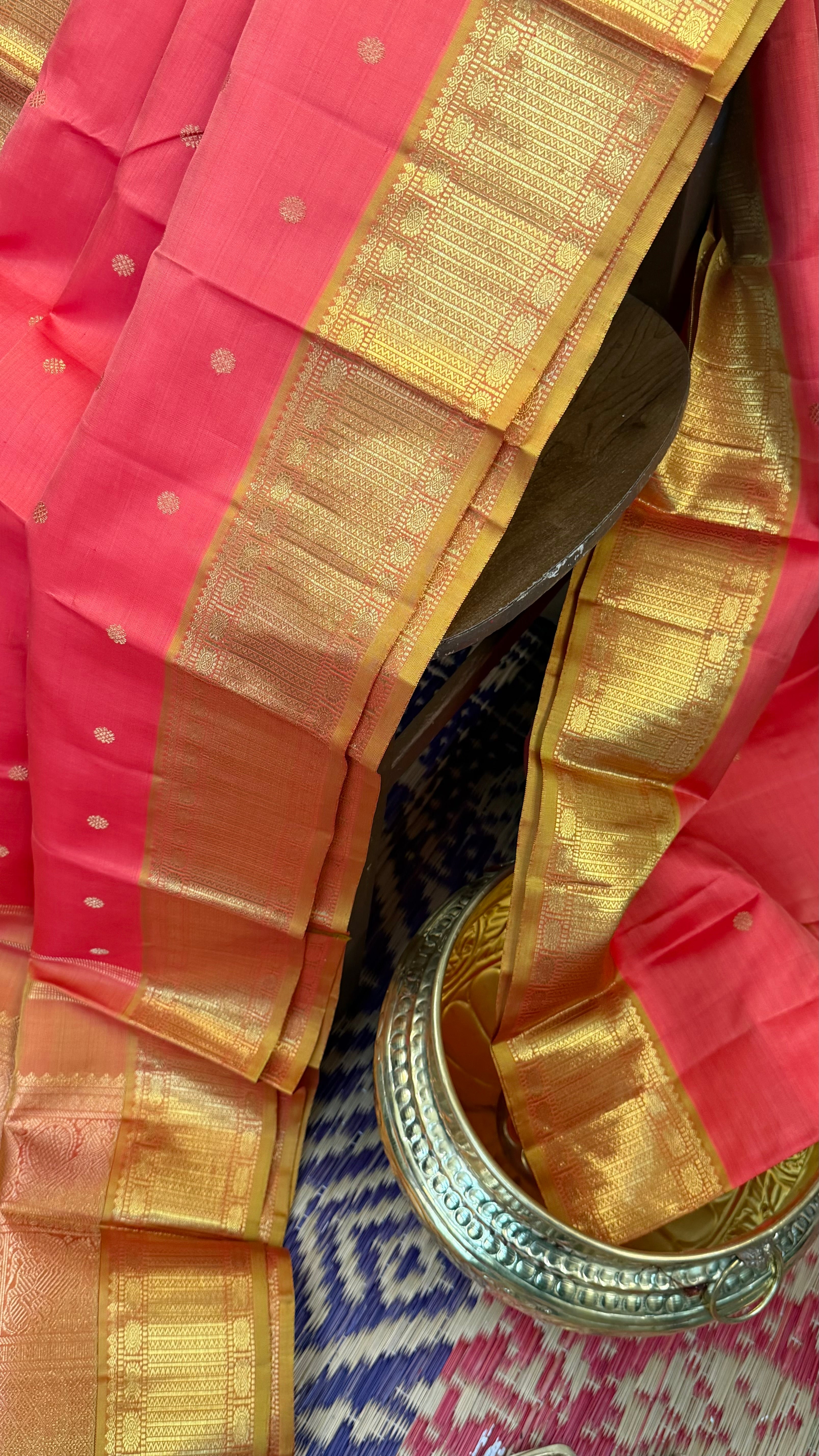 Swapnam : light kanagambaram bentex/ Kanjipuram silk