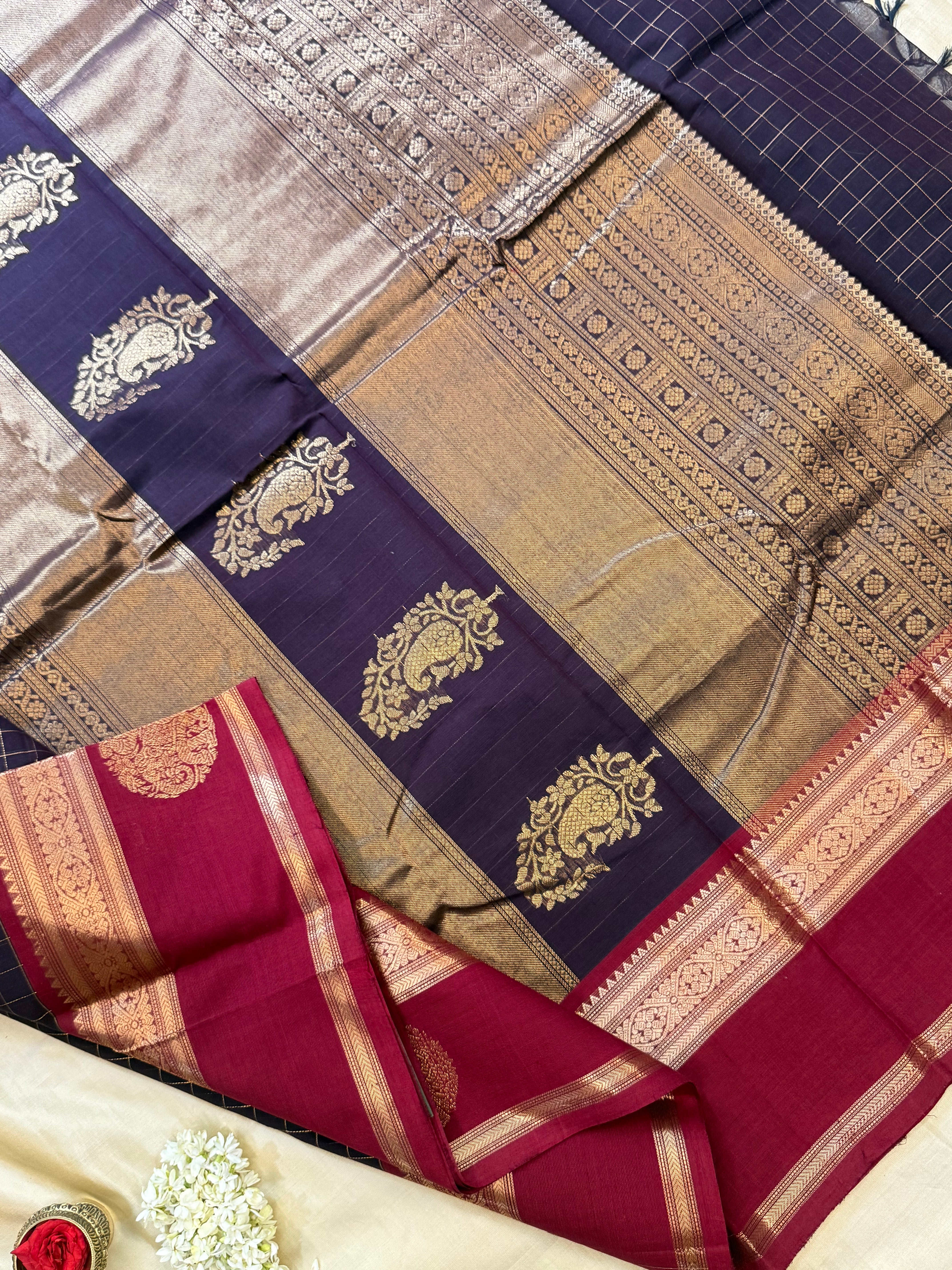 Nagapazham and araku border butta / Kanchi Cotton