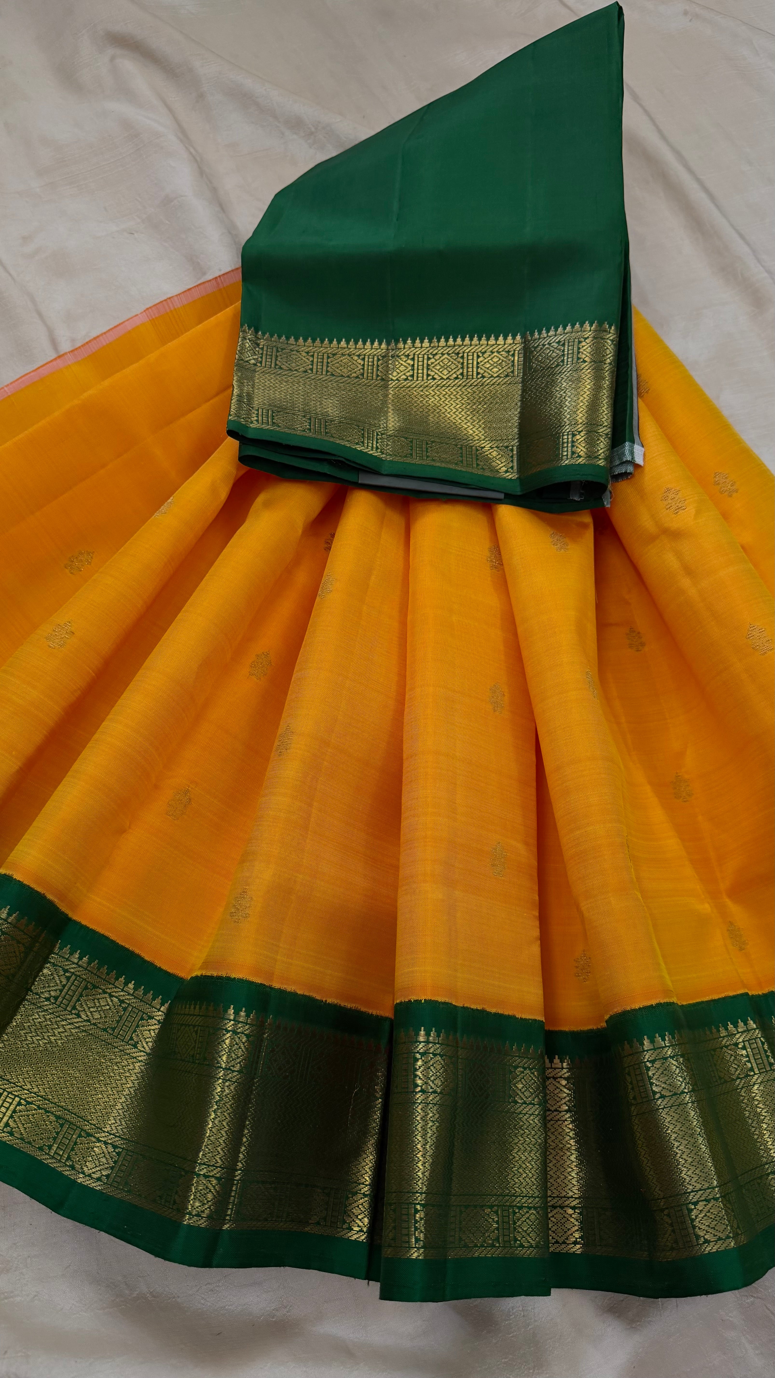 Traditional Paavadai set 4 to 6 years