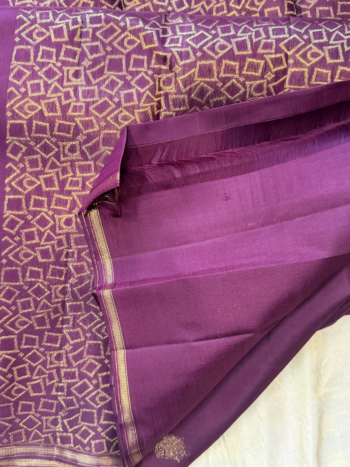 Paaku yaanai Butta  simple pure Zari Kanjipuram clsa12719