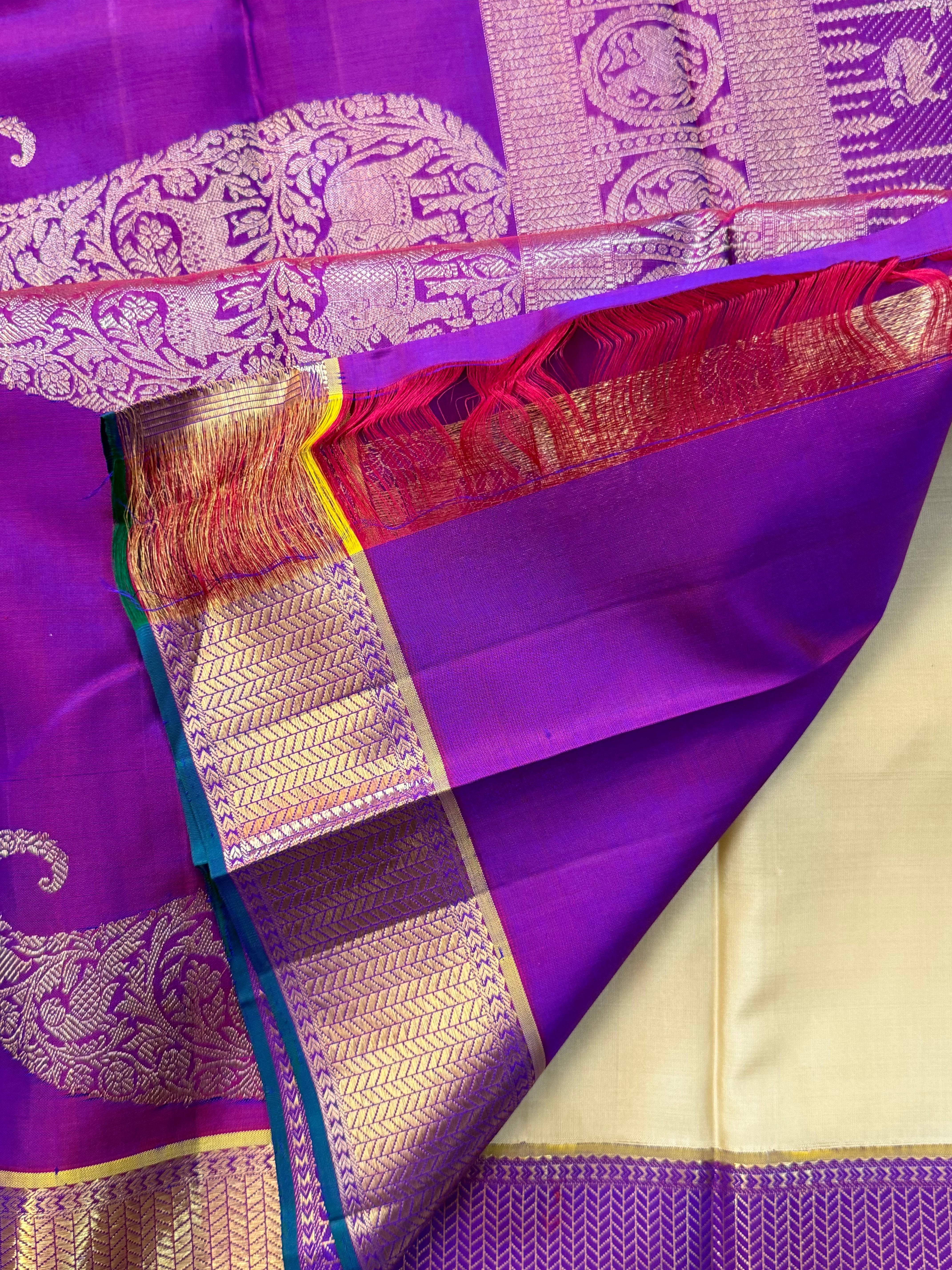 Onam collection: ivory thoranam pet Korvai / pure zari Kanjipuram silk