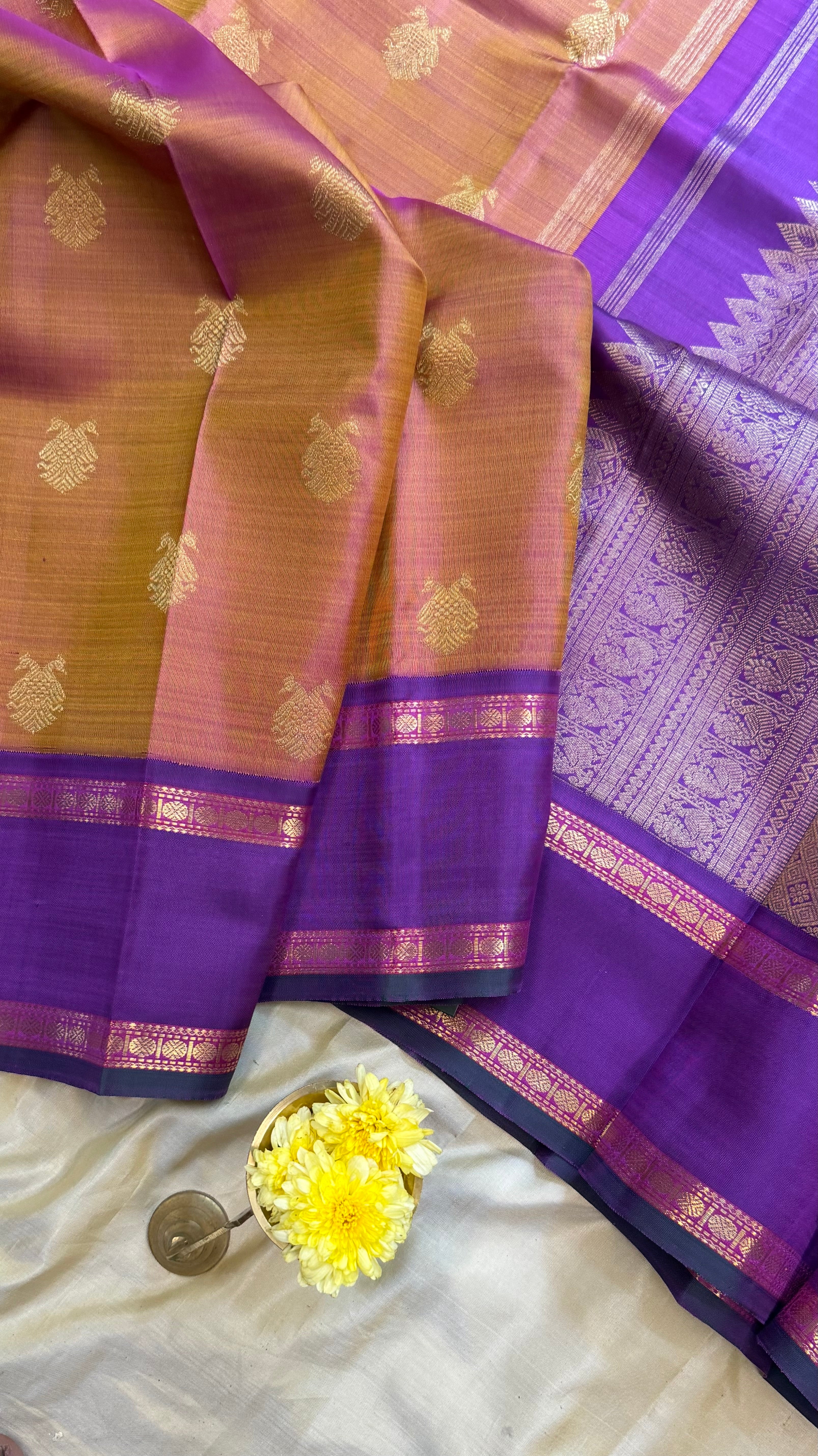 Honey shot purple rettapet border kai korvai/ Kanjipuram Silk