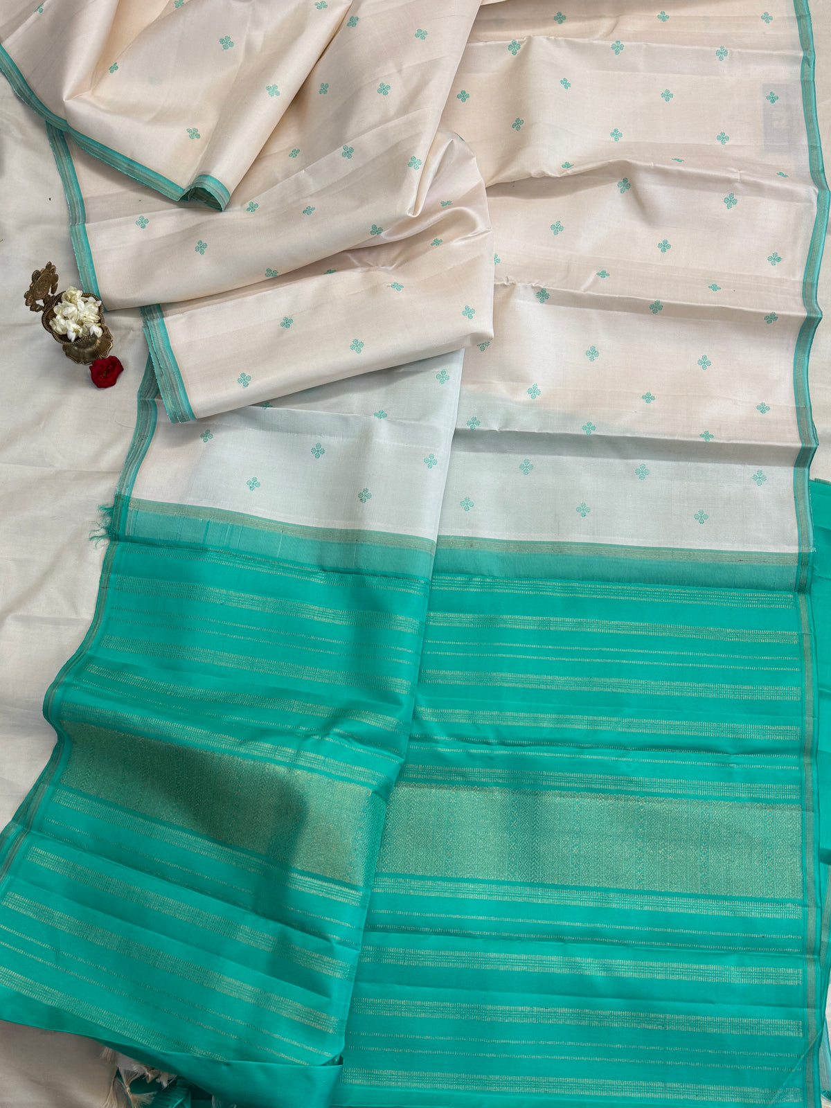 Border less/Kanjipuram silk saree clsa 11691