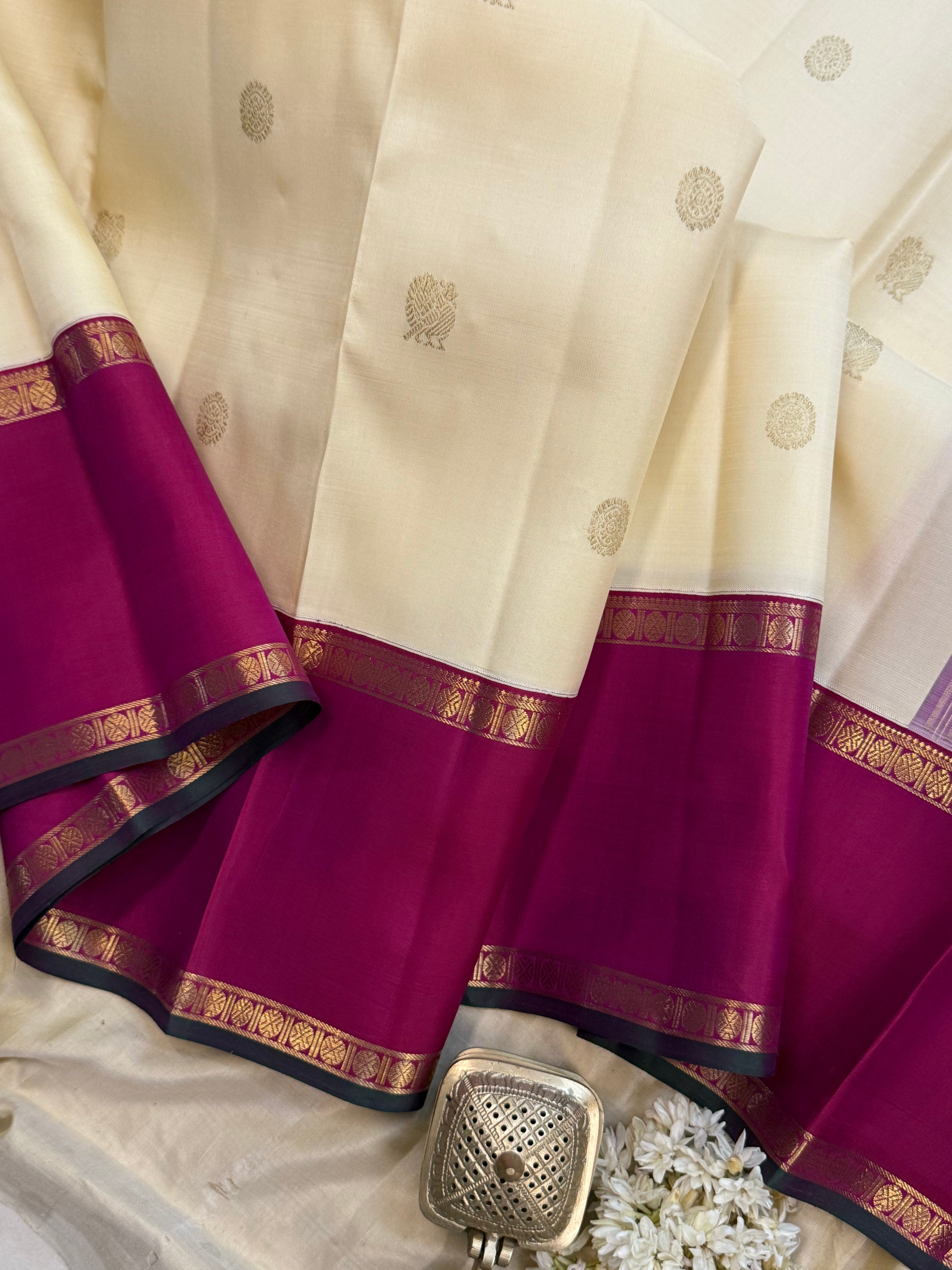 Offwhite and pink rettapet border kai korvai/ Kanjipuram silk