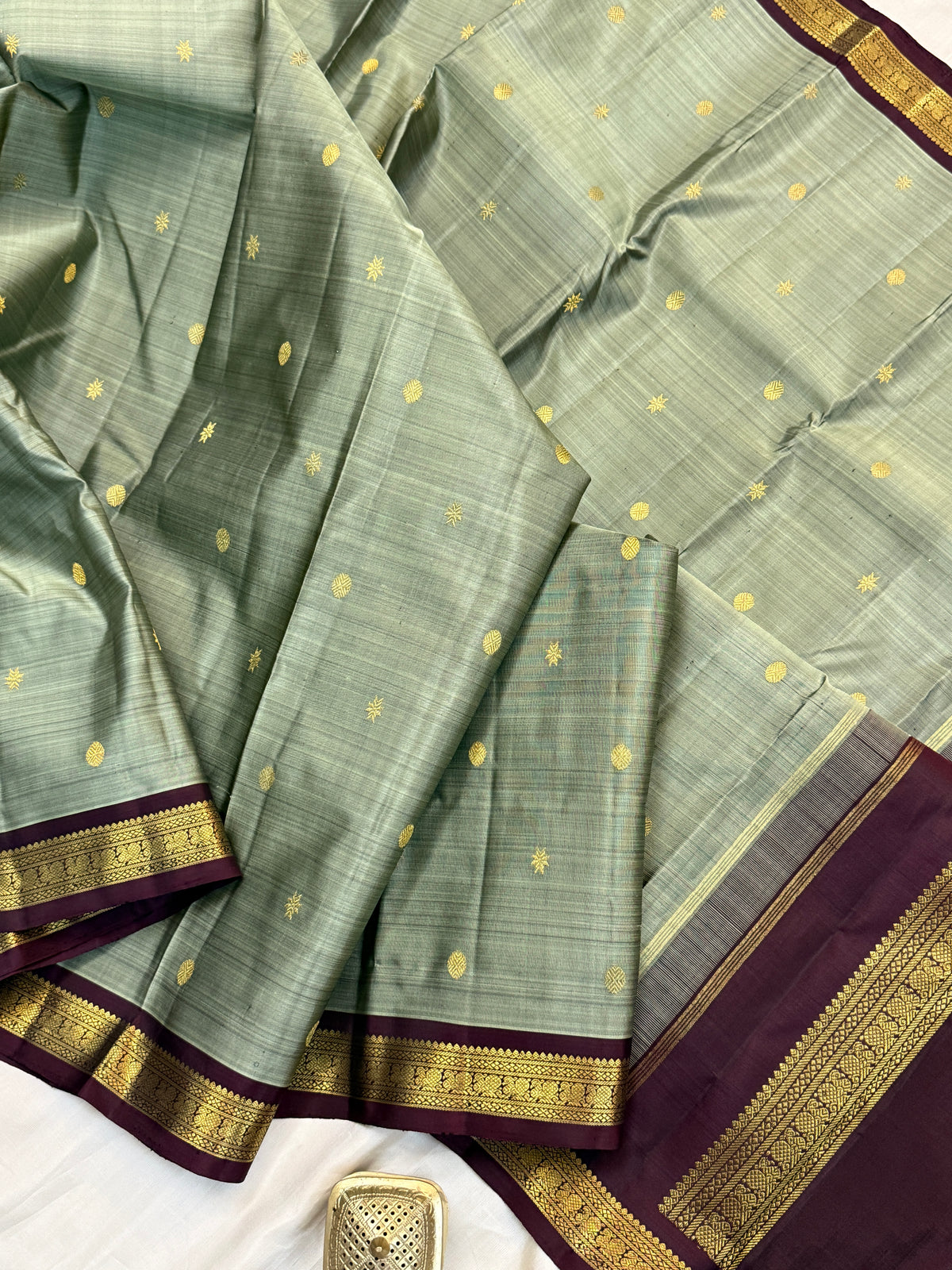pastel olive green and small border pure Zari / kanjipuram silk saree clsa 12032