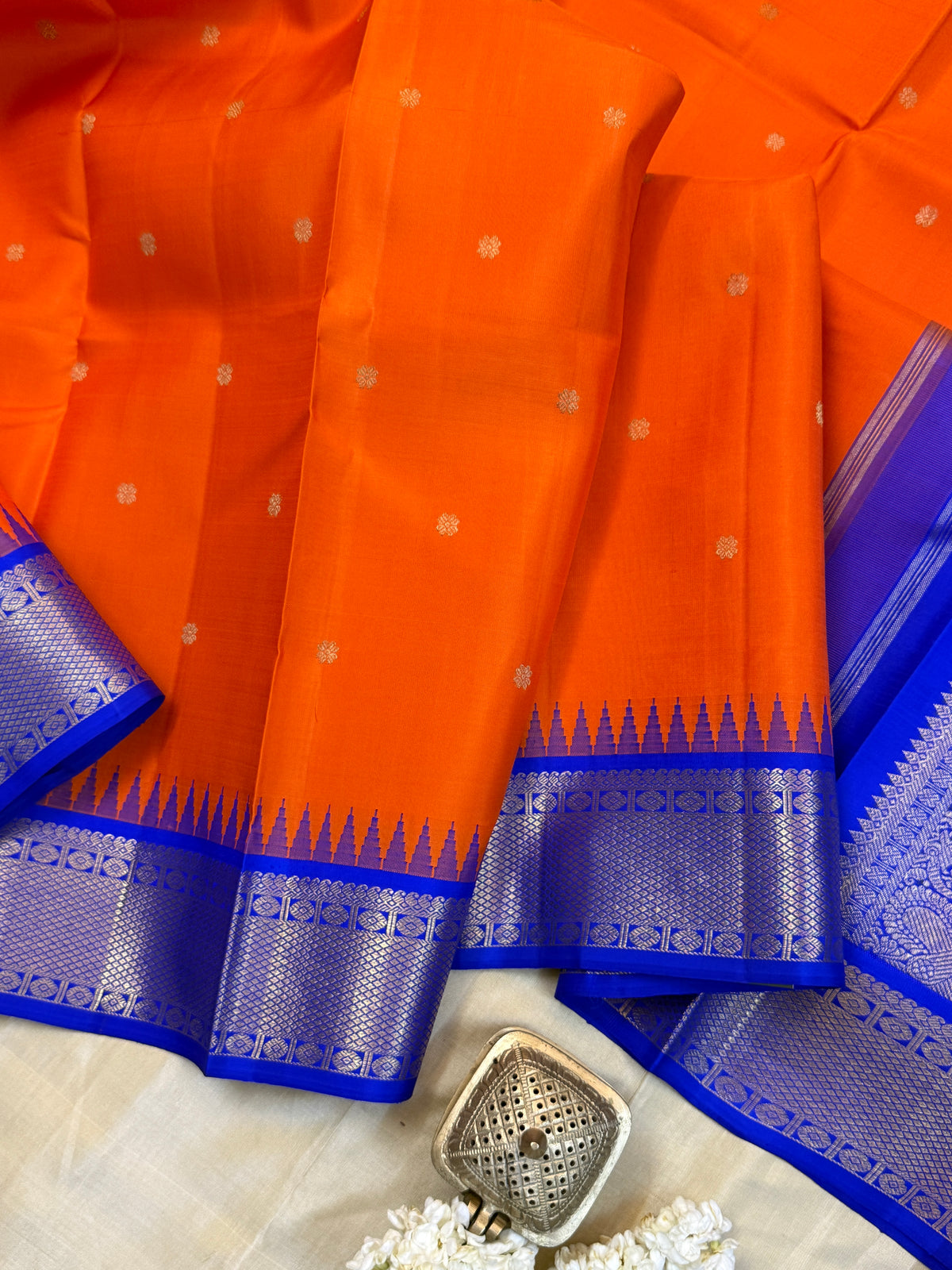 Navarathri - Day 5 Orange Colour pure Zari butta Korvai /Kanjipuram silk sree Clsa 4445