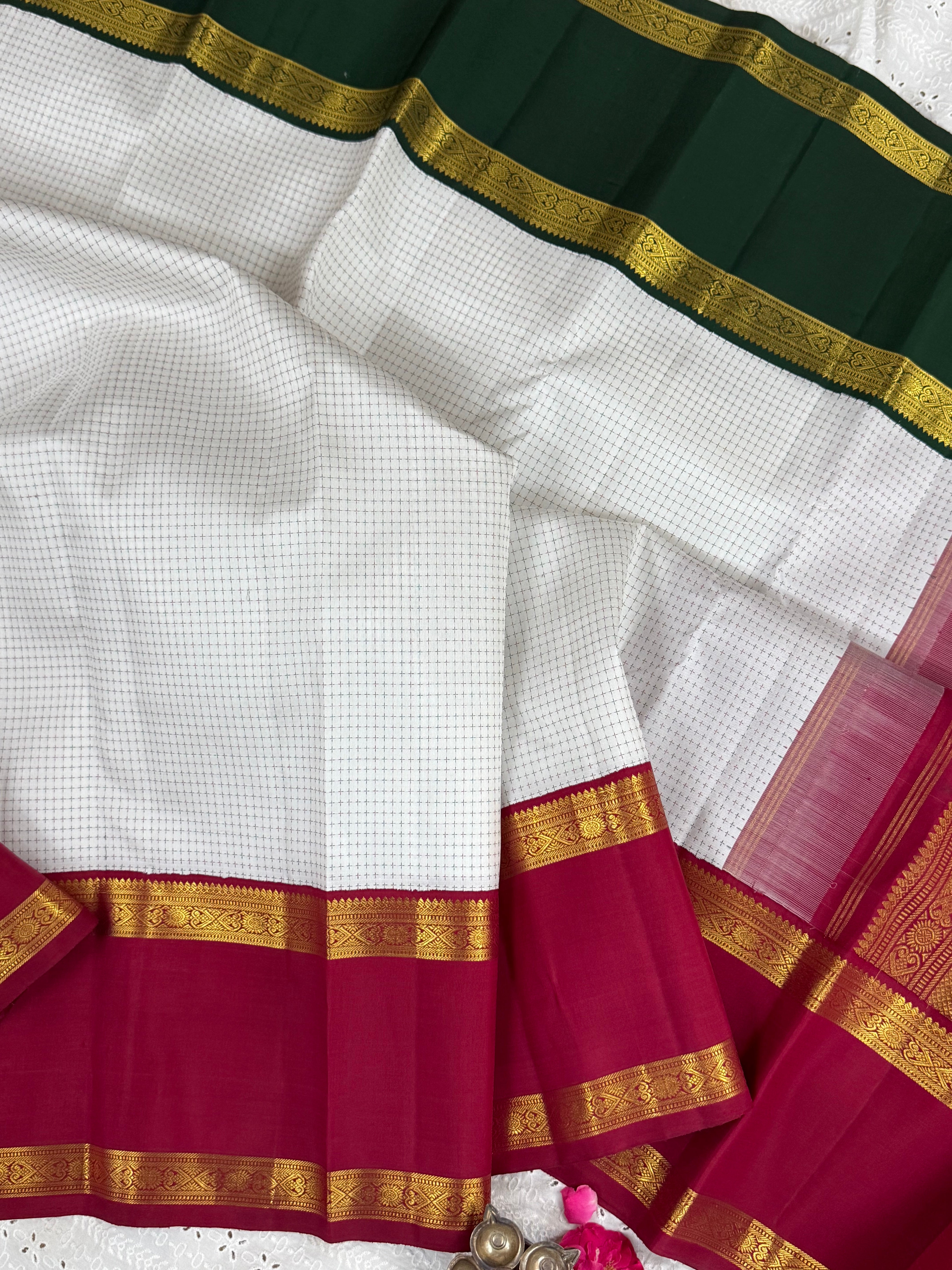 Offwhite ganga jamuna border/ Arani silk