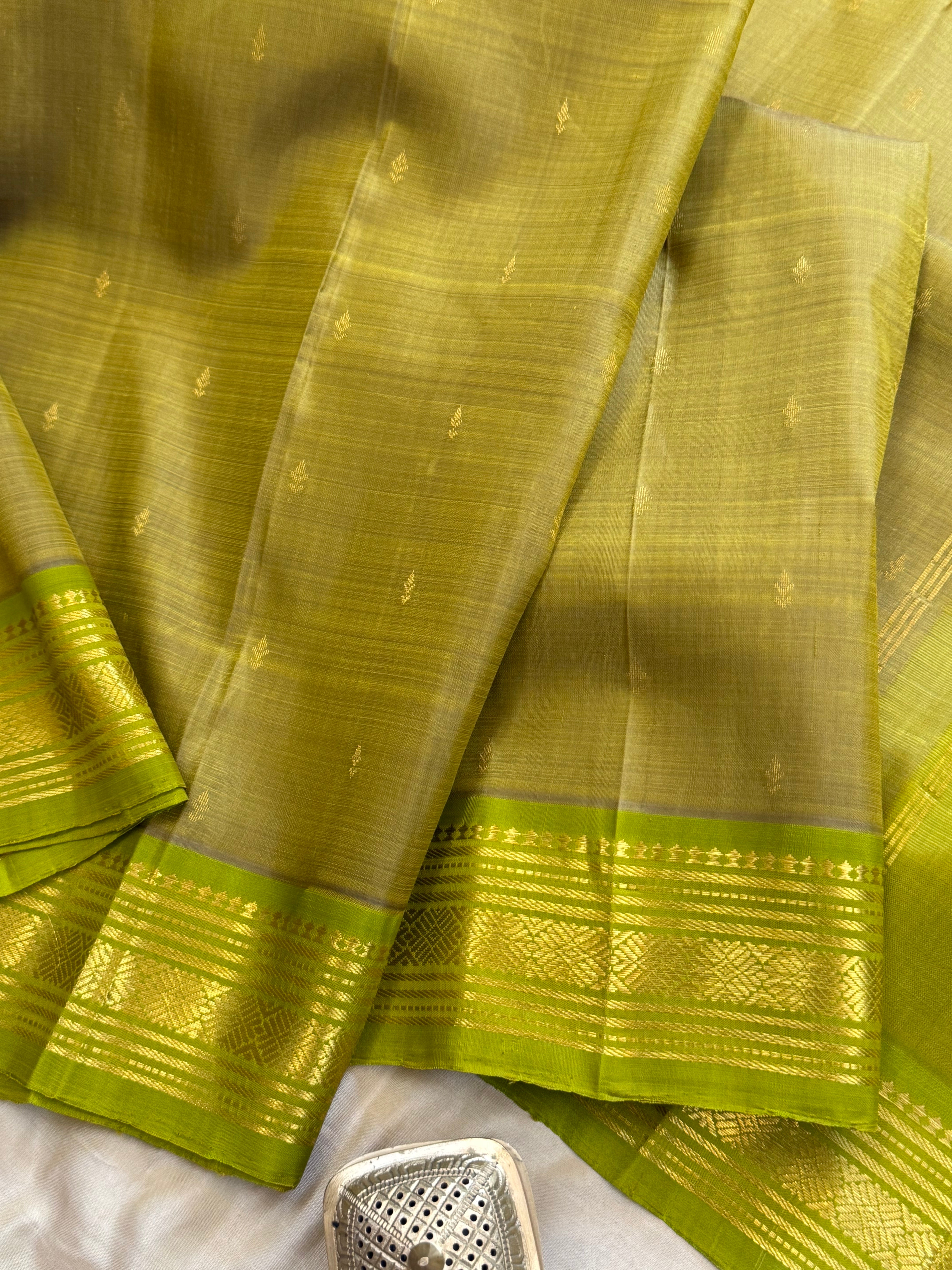 Lime green / Arani silk CLSA 9932