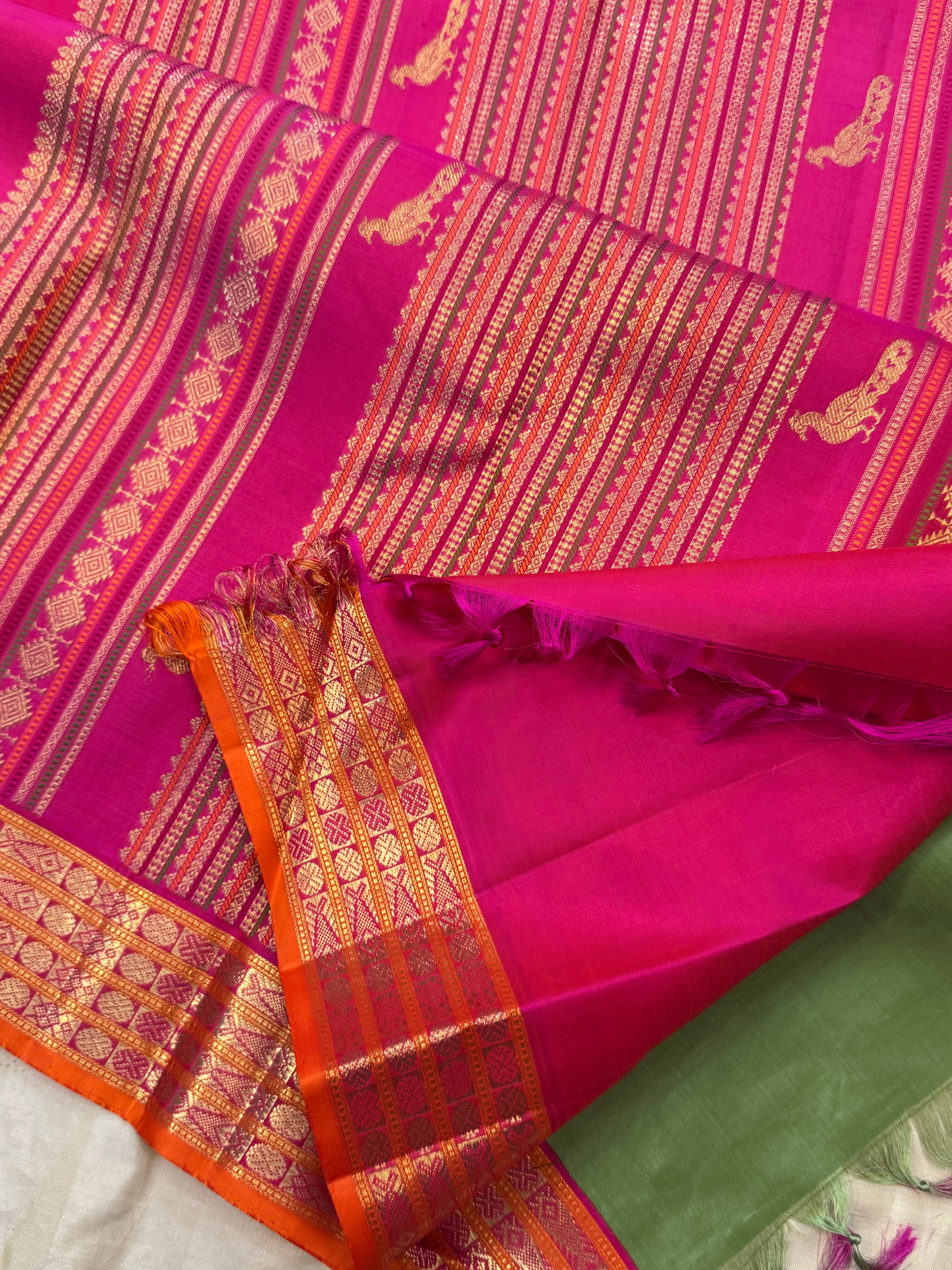 Bomkai inspired Korvai green / Kanjipuram silk