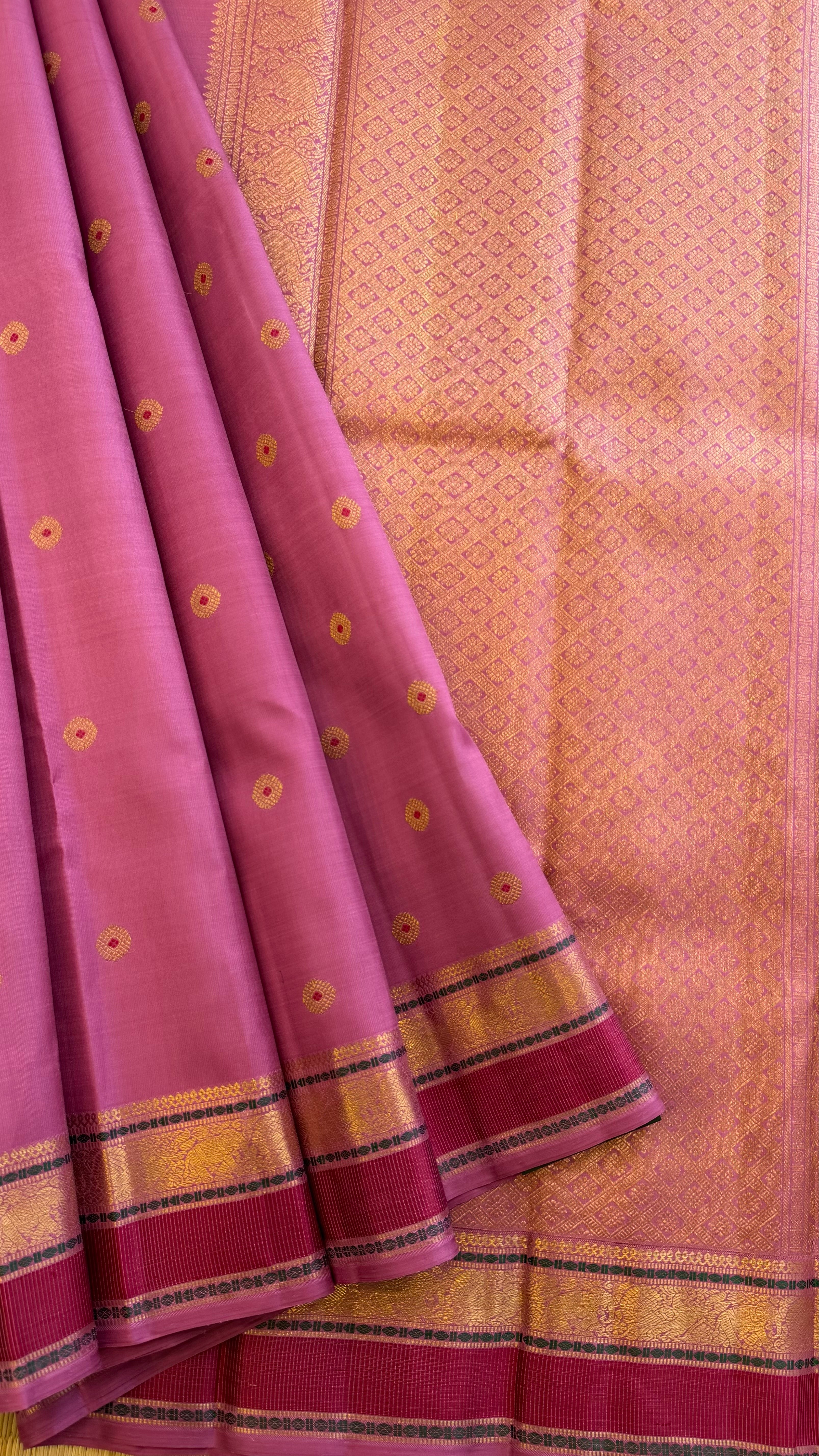 Dusky pink meenakari Butta / Kanjipuram silk