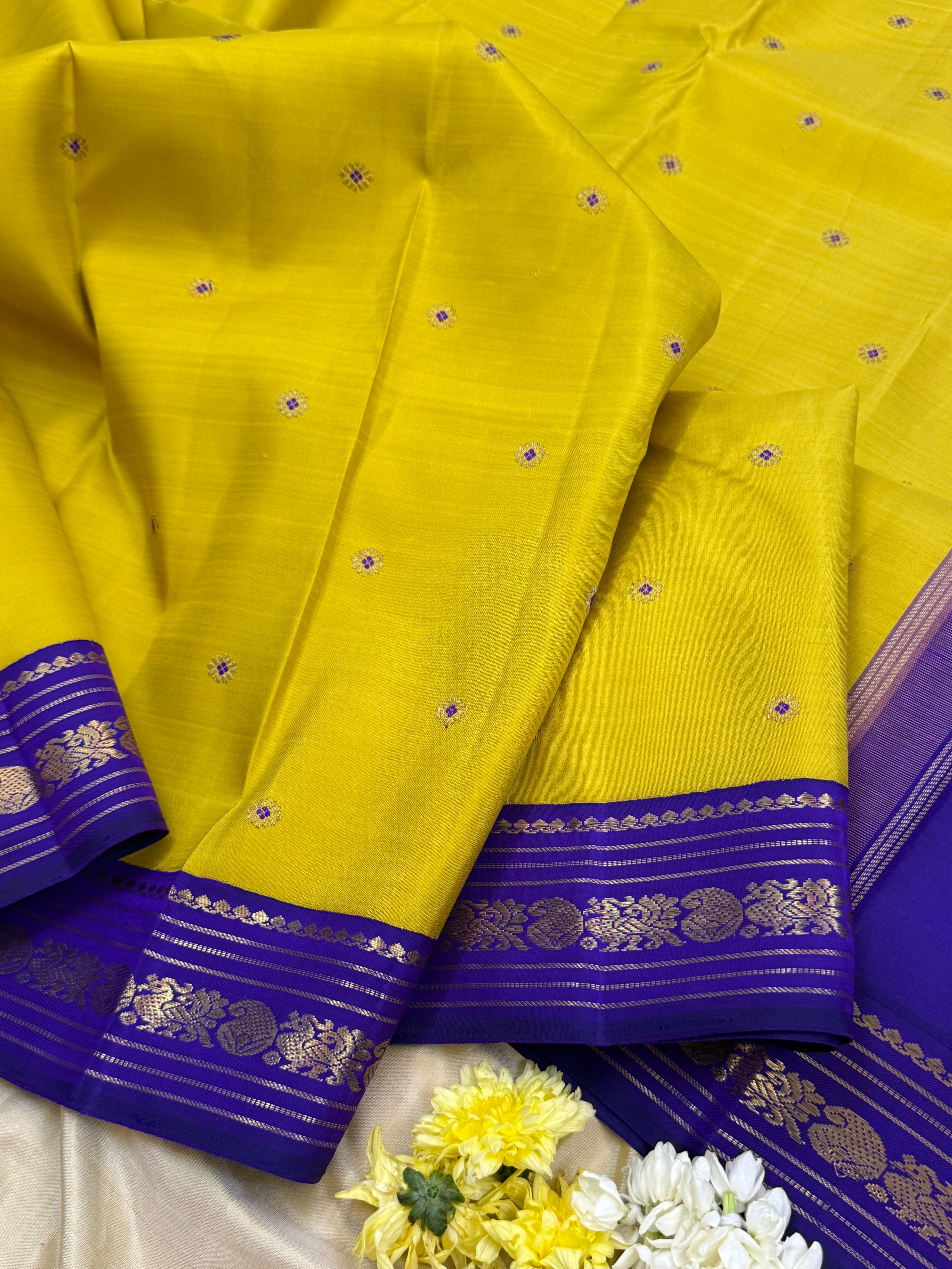 SAMPANGA GREEN WITH PURPLE MANGA AND ANNAM PET SMALL KORVAI/ KANJIPURAM SILK CLSA 10147