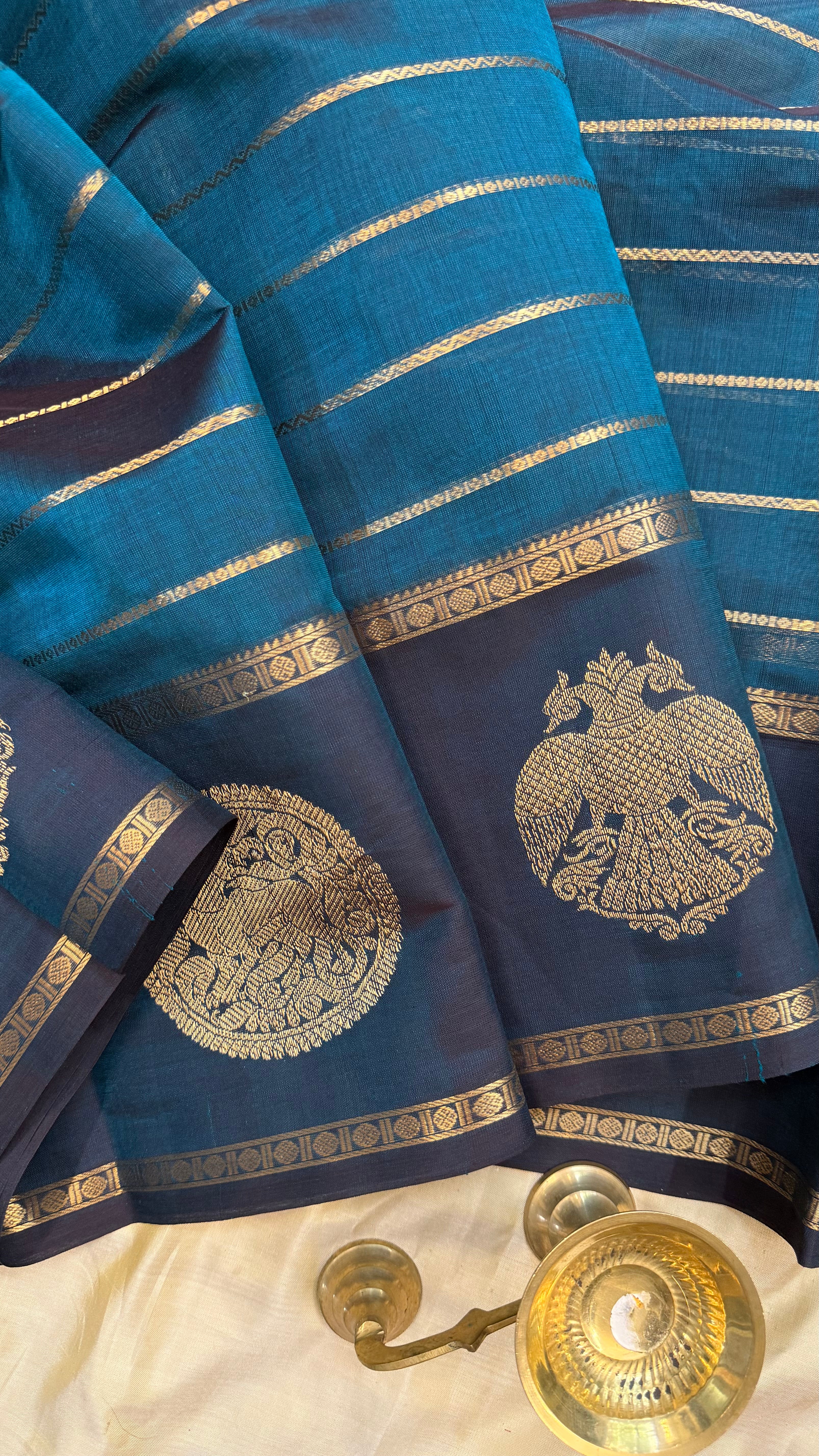 Mayilkazhuthu green veldhari and border butta/ Silk Cotton