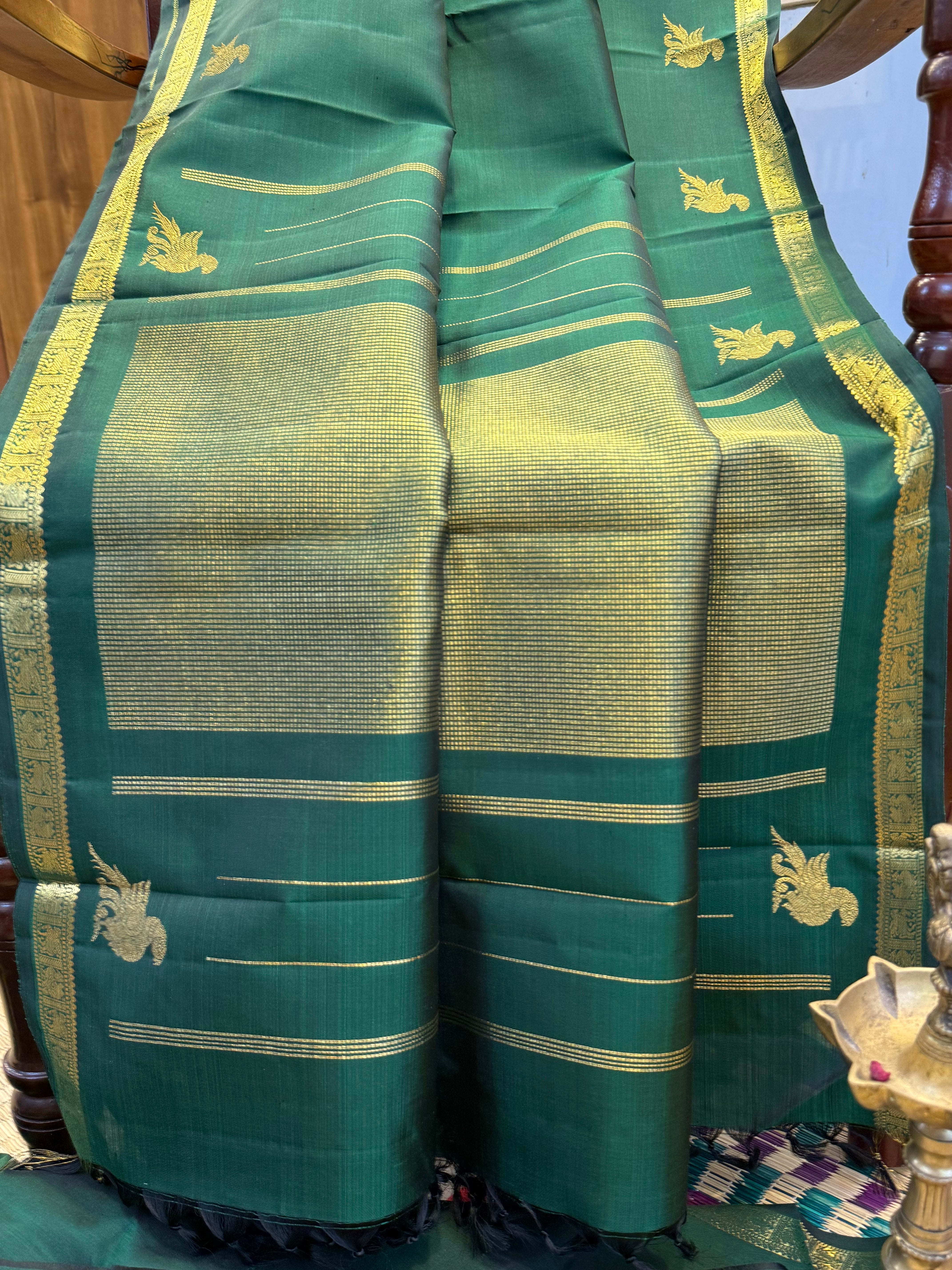 Dark green kili butta / Kanjipuram silk CL9123