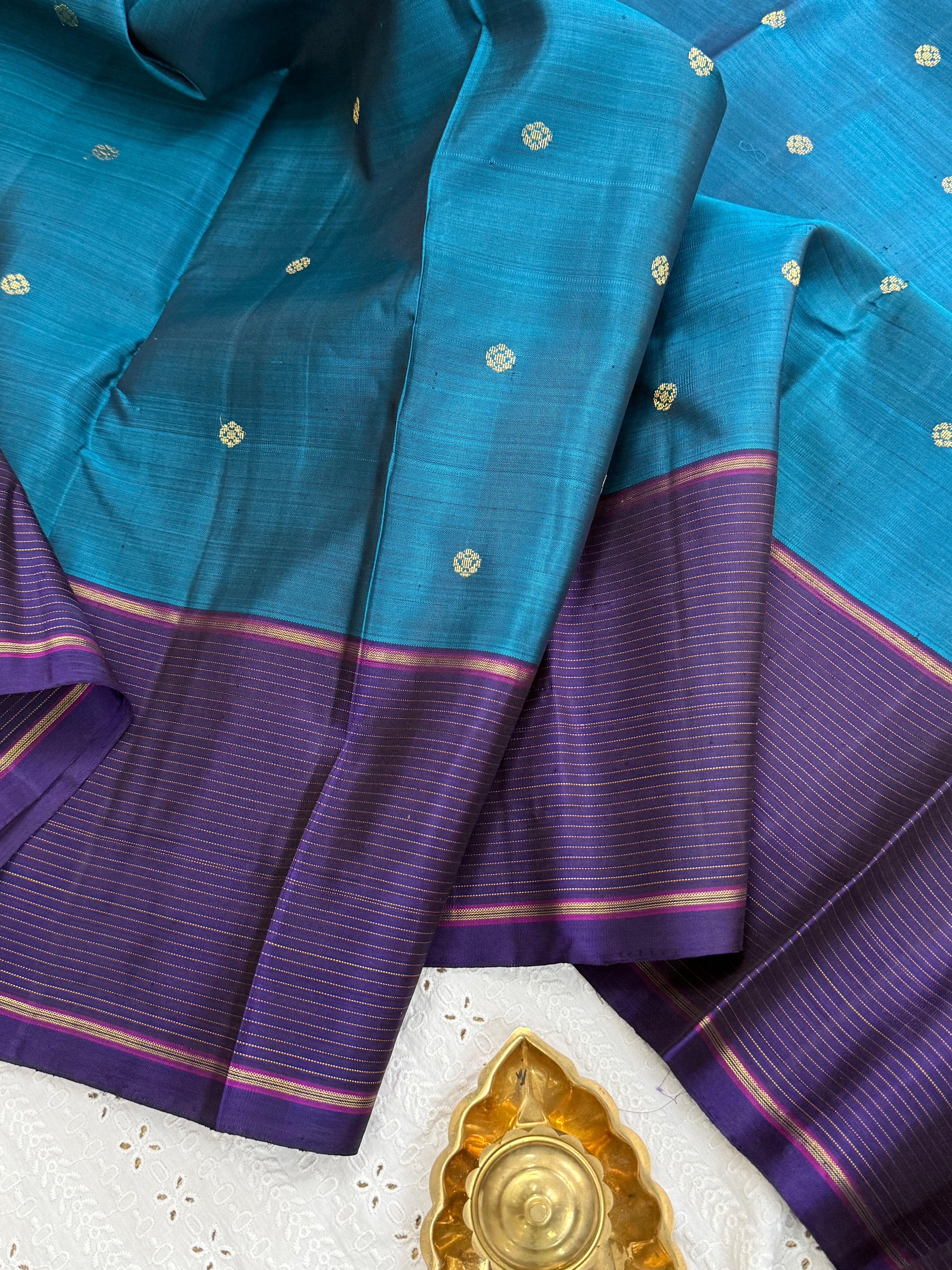 MAYILKAZHUTHU BORDER THREAD LINE WITH SMALL ZARI PET /KANJIPURAM SILK SAREE CLSA8201