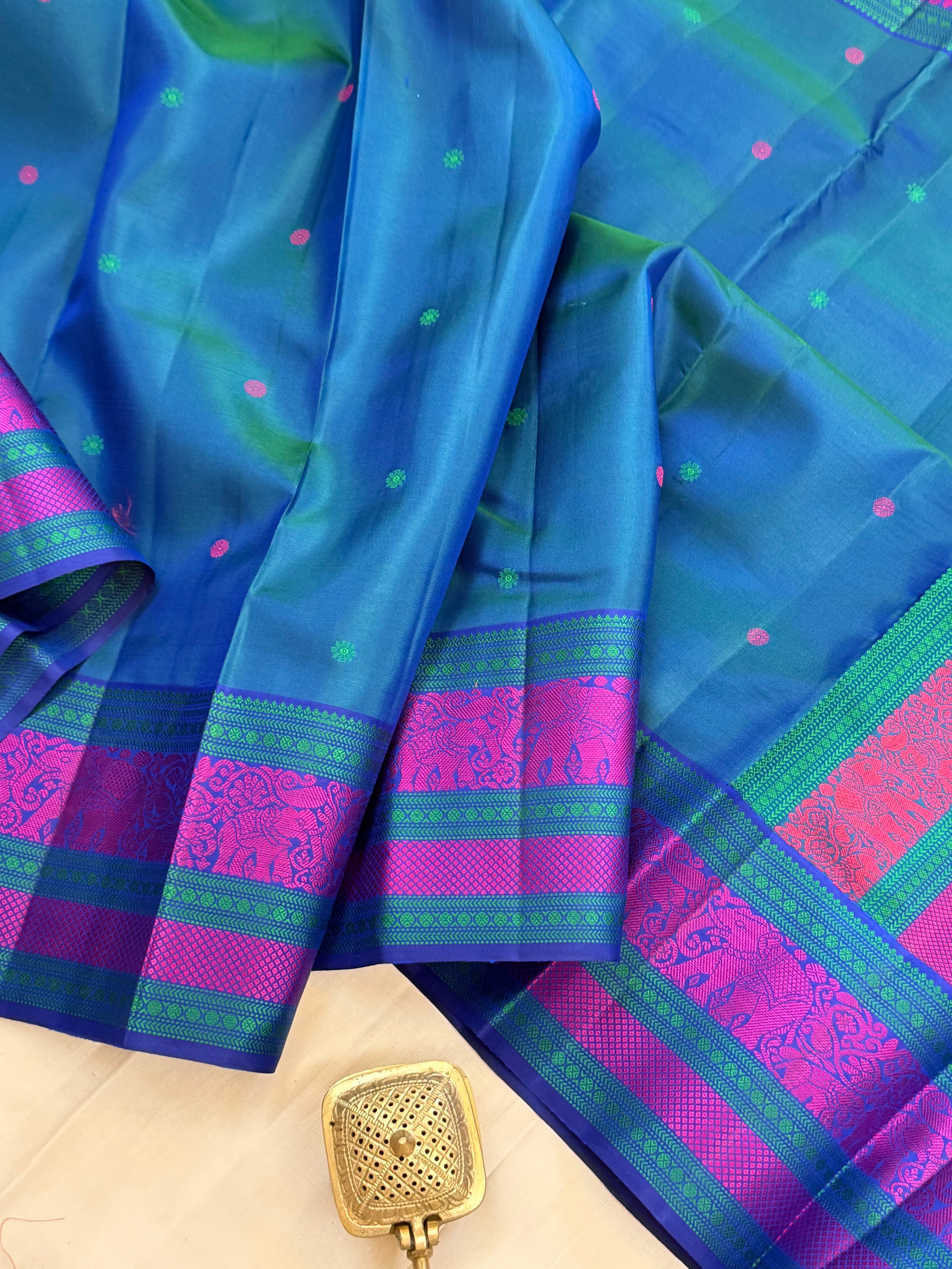 Mayilkazhuthu blue butta /Varnangal Thread work  CLSA11248