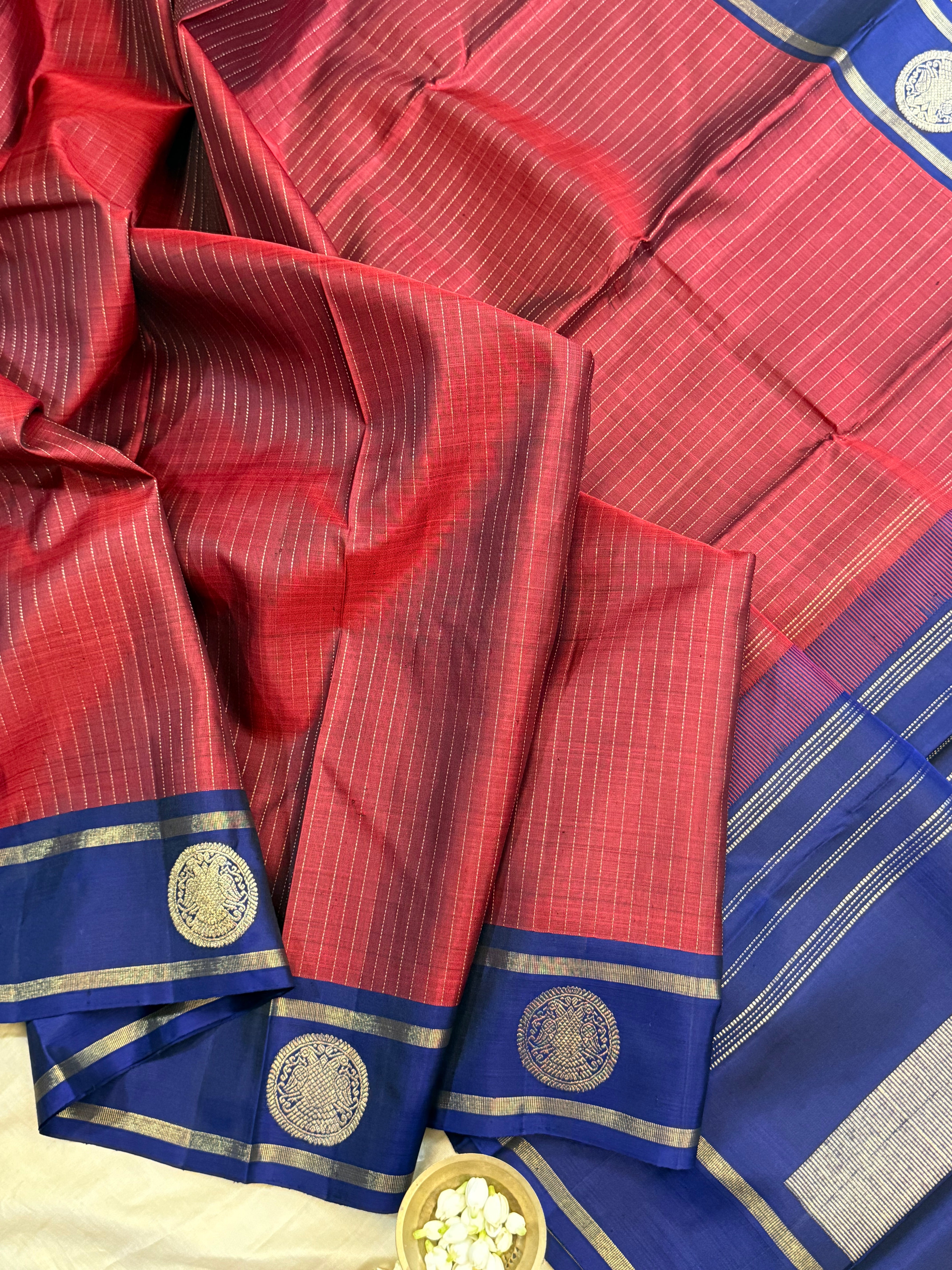Rust and blue border butta/ Kanjipuram silk