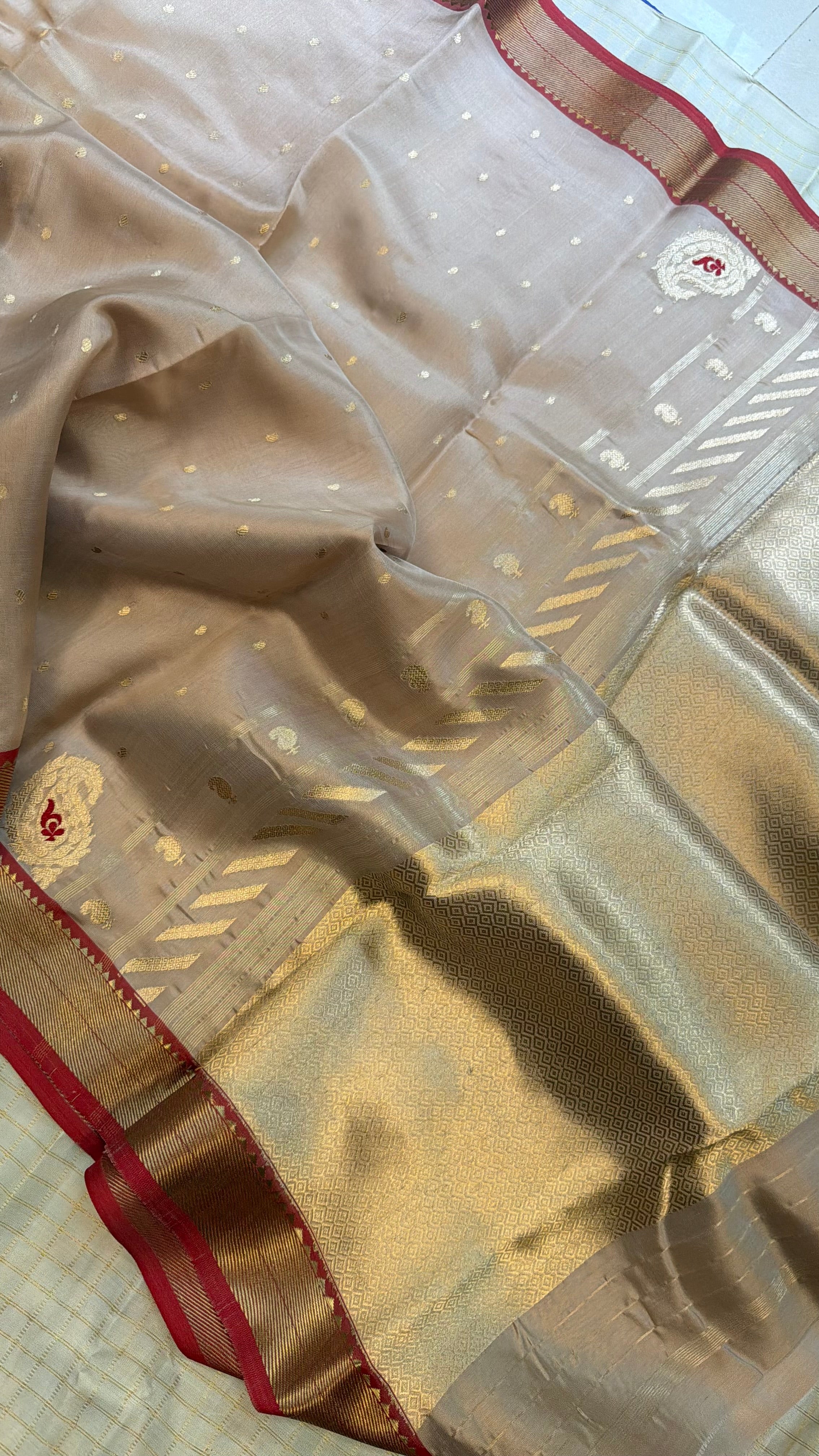 Revival ektara Butta Chanderi silk