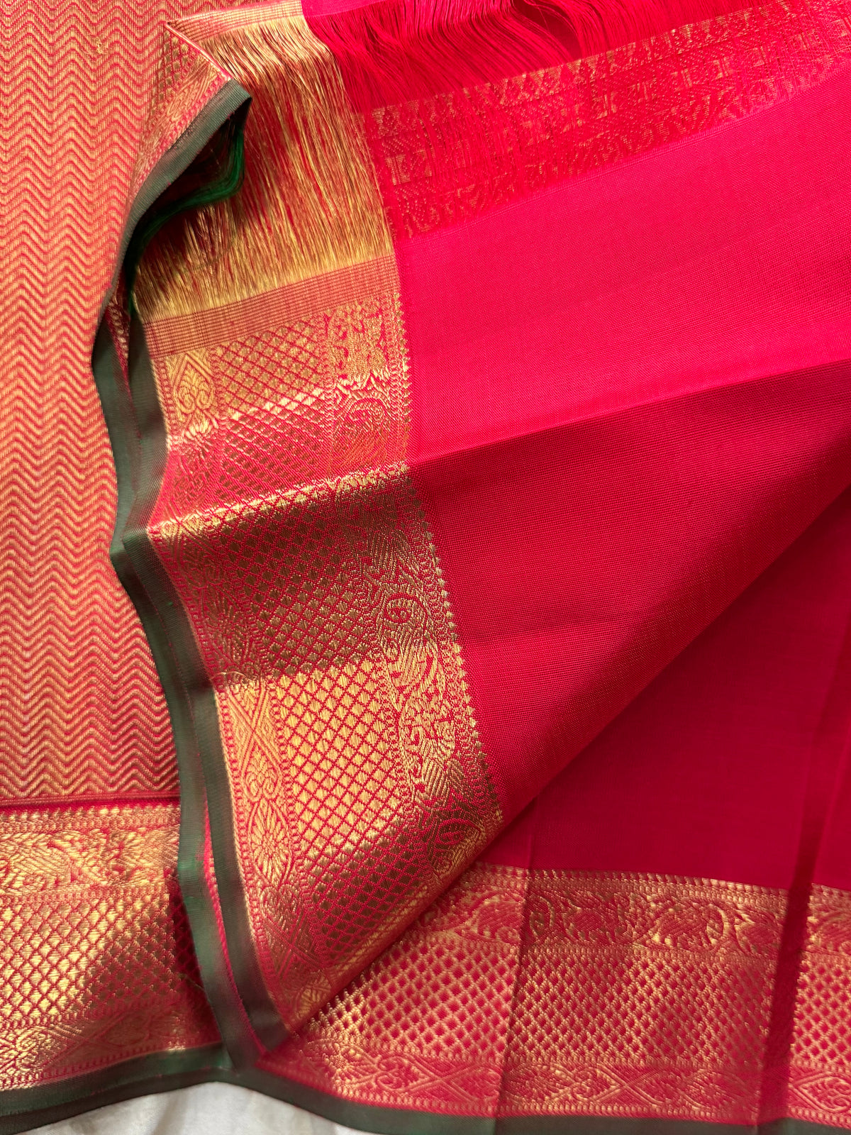 Red body with pure zari/kanjipuram silk saree clsa 12525