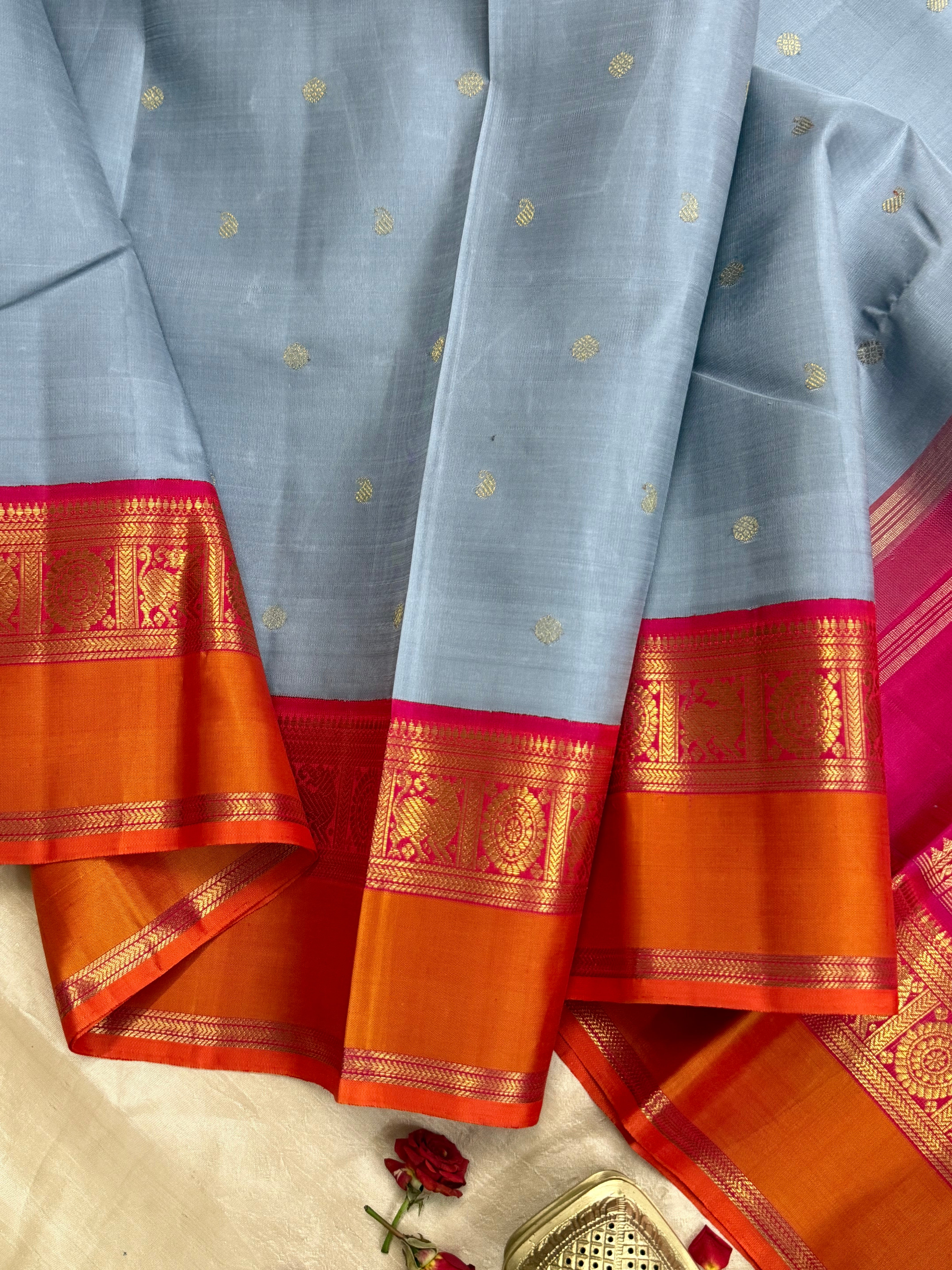 Silverish grey and orangish and pink kai korvai retta border / Kanjipuram silk
