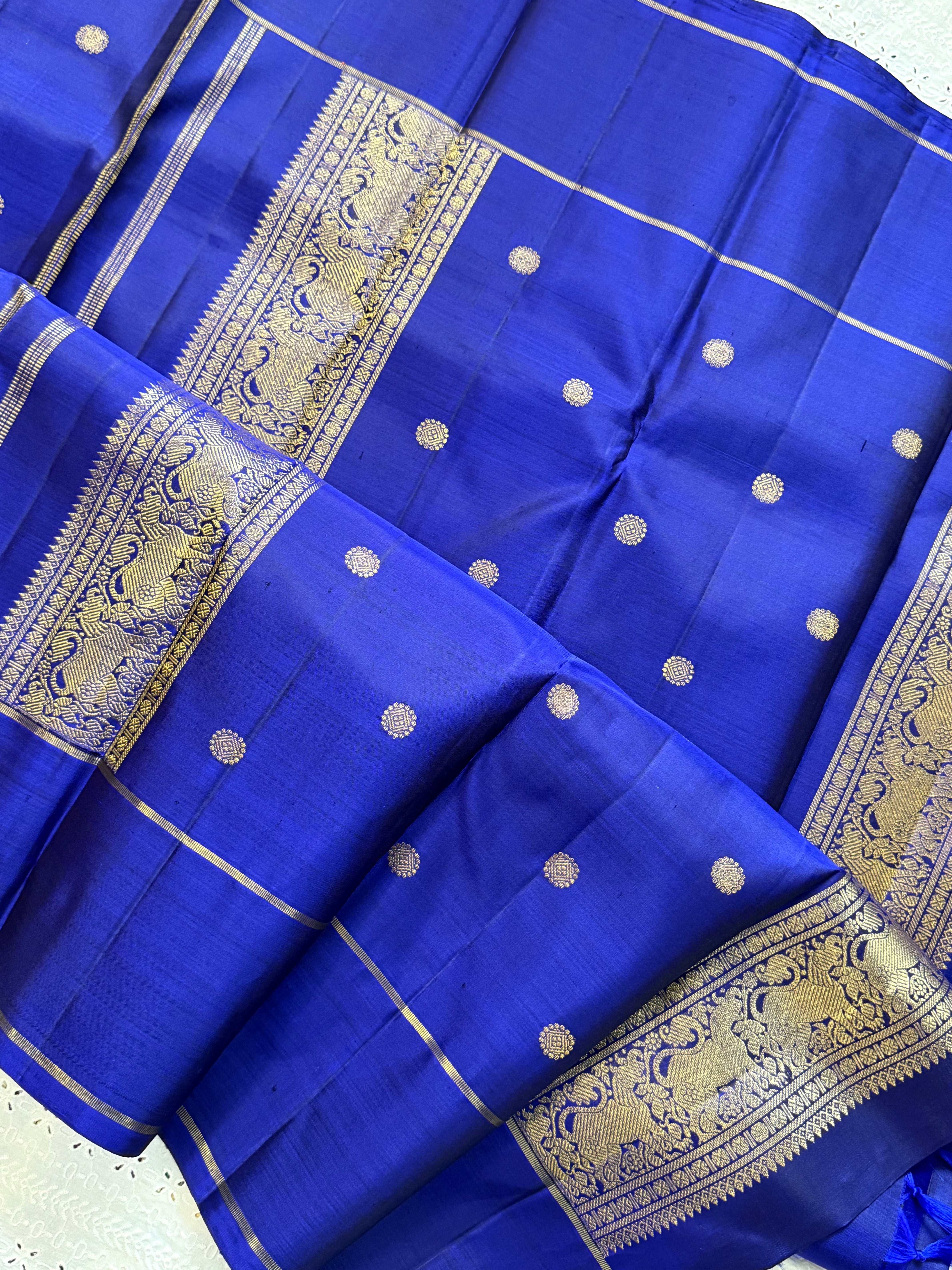 Ms blue kamalam butta/ Kanjipuram silk