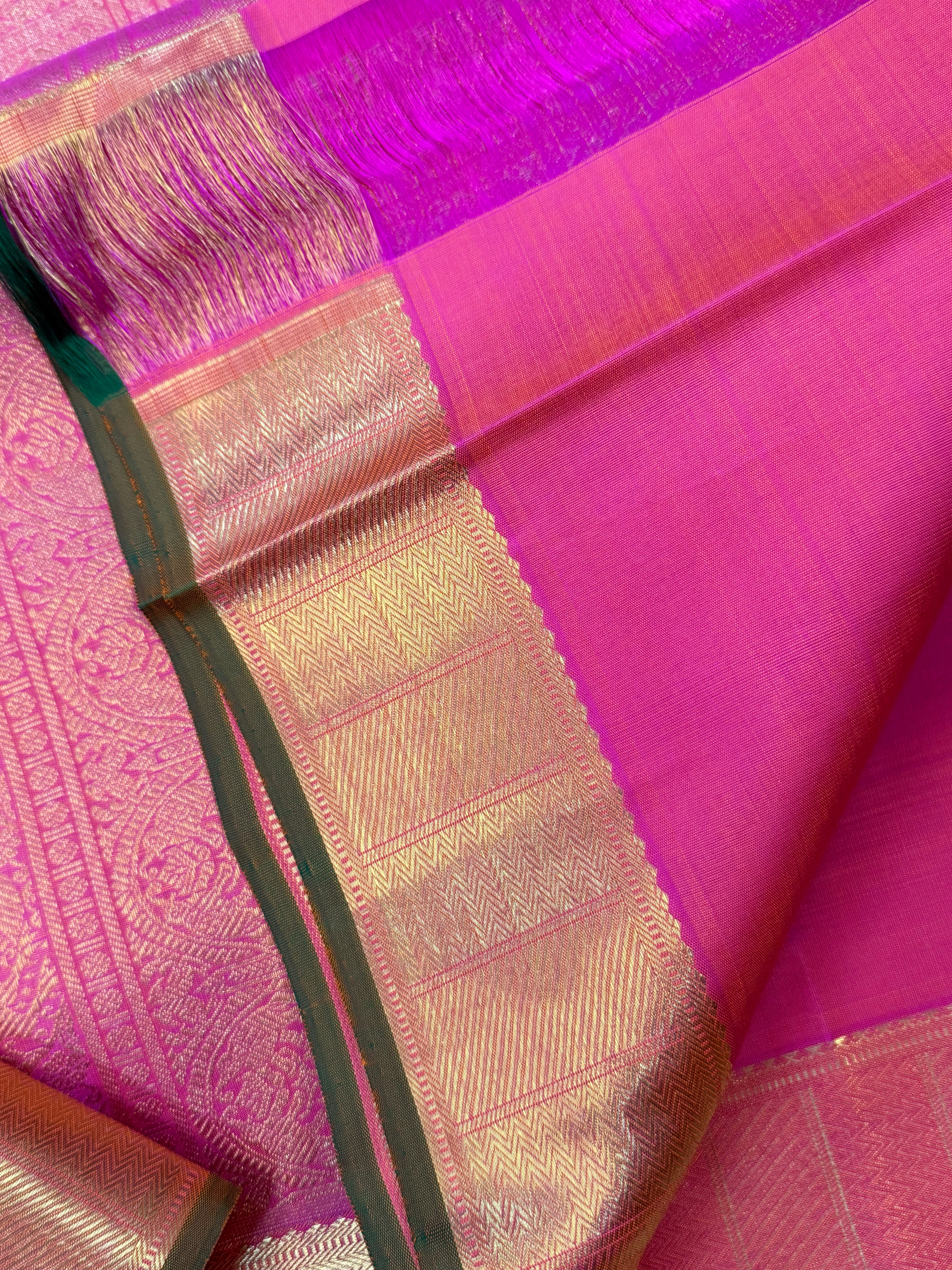 Carrot pink geeti border/ Kanjipuram silk