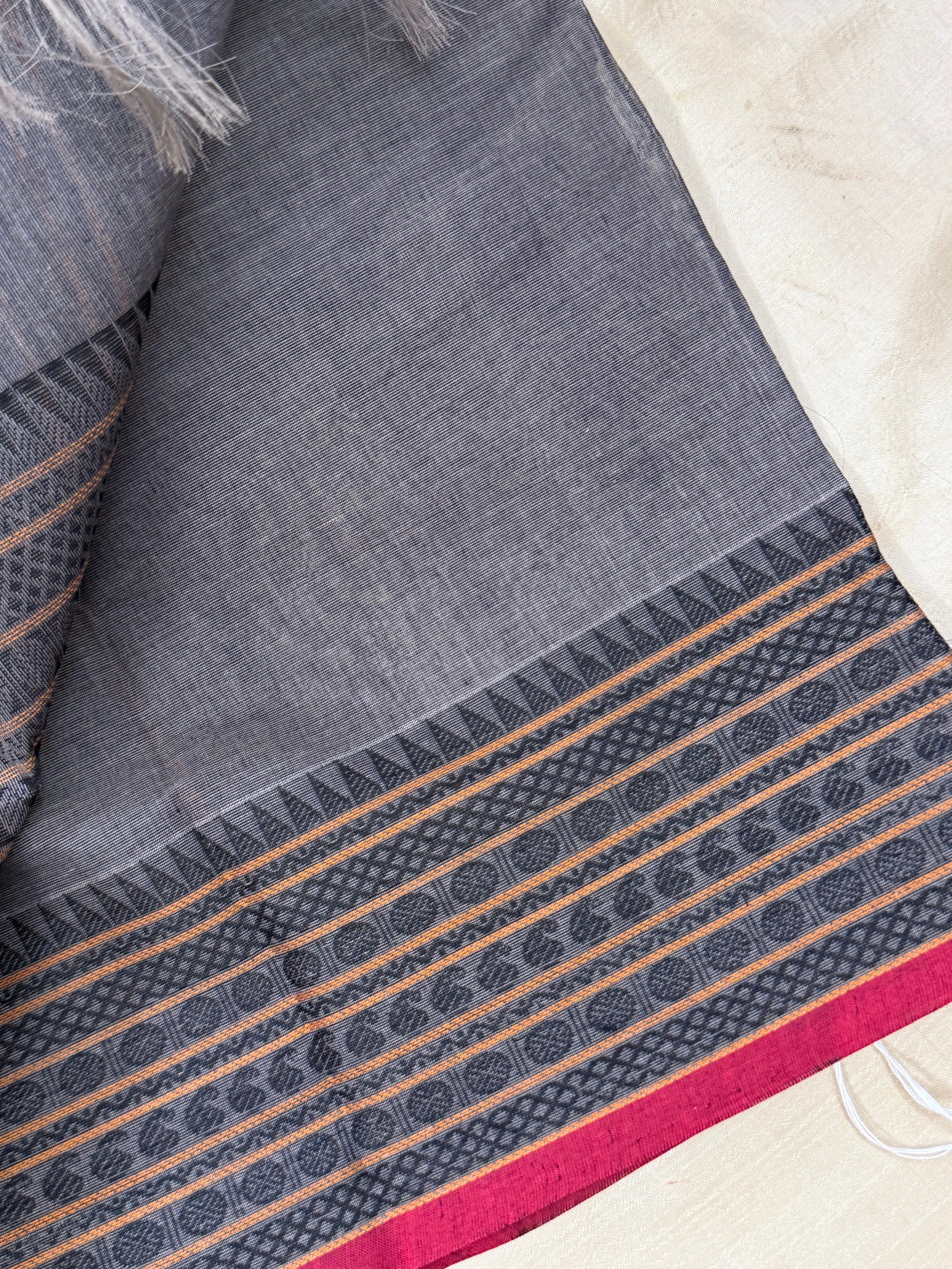 Grey varisapet border/ Kanchi Cotton