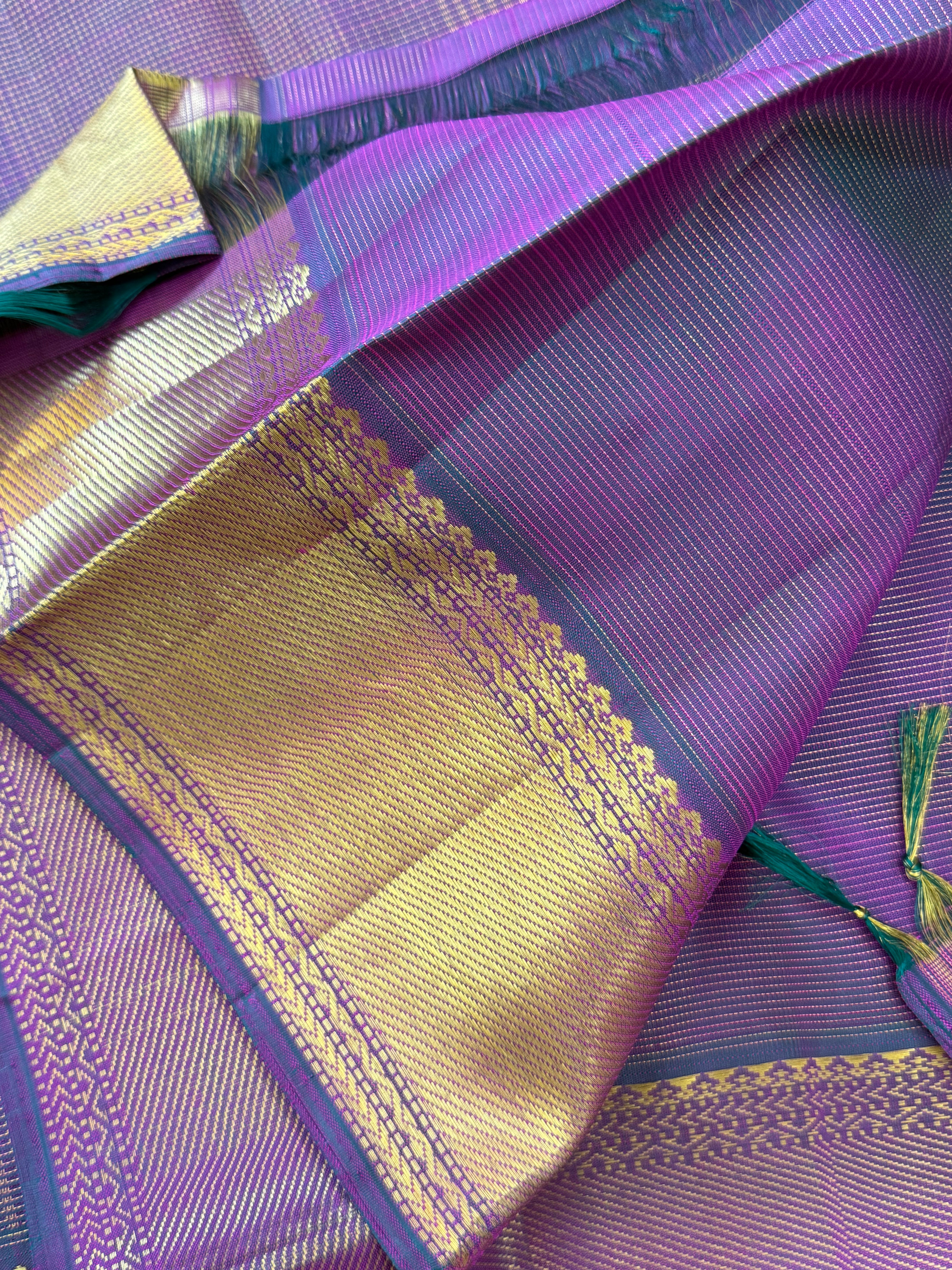 Vadamalli shot green vairaoosi/ Arani silk CL10105