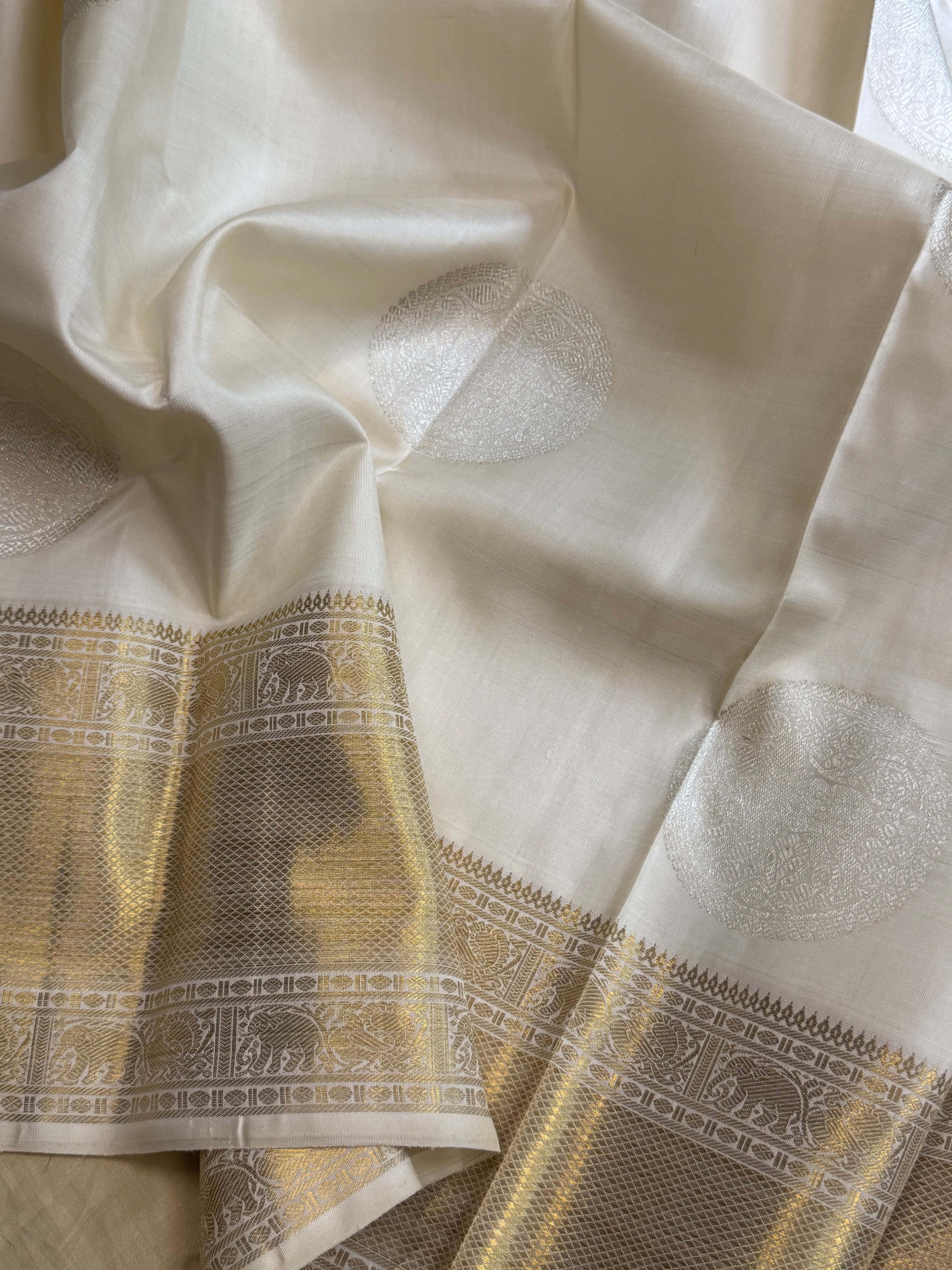 Onam edit - offwhite big yazhi butta/ Kanjipuram silk CLSA2272