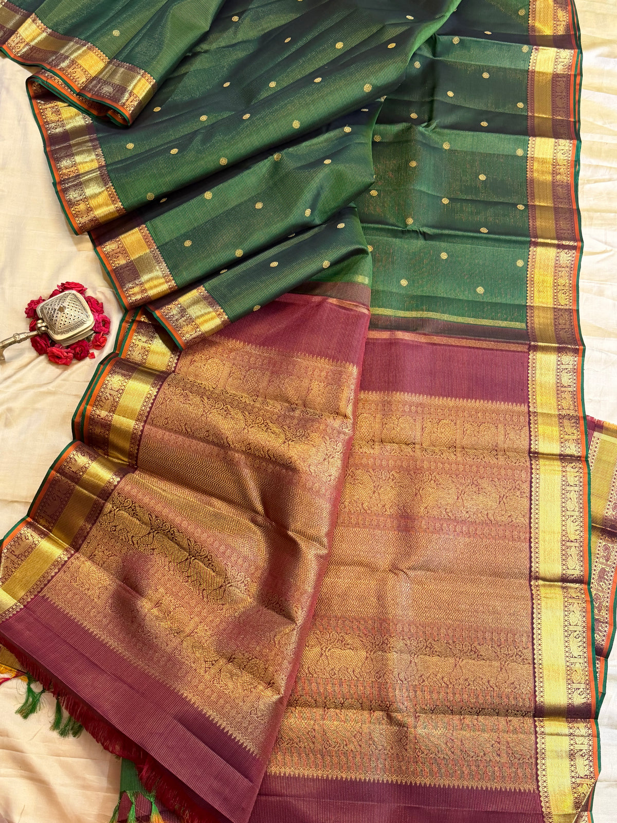 Dark green Vairaoosi / pure Zari Kanjipuram silk