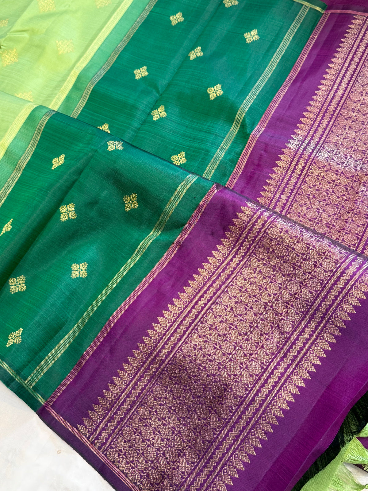 Pista green kolam butta double pallu / Kanjipuram silk CLSA12810