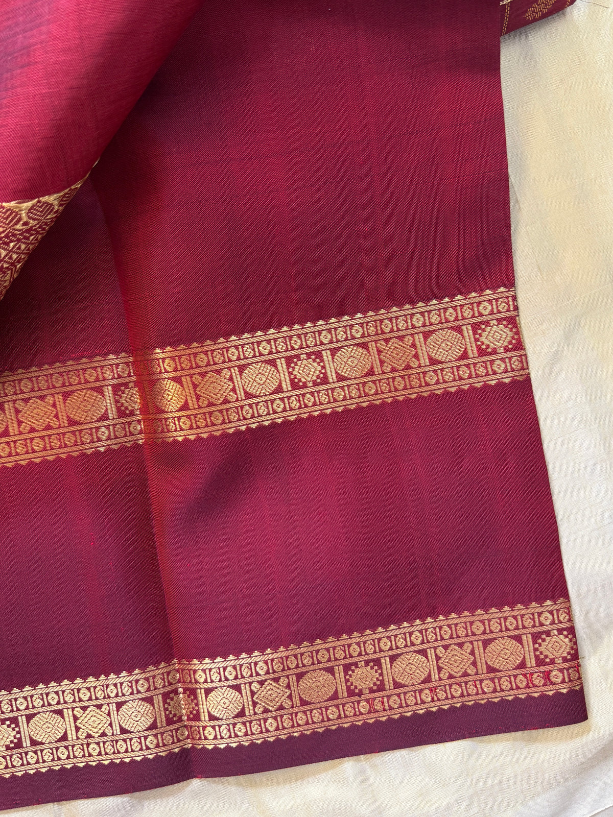 Special edition-Maroon colour with Zari kattam with butta silk saree/clsa 12564