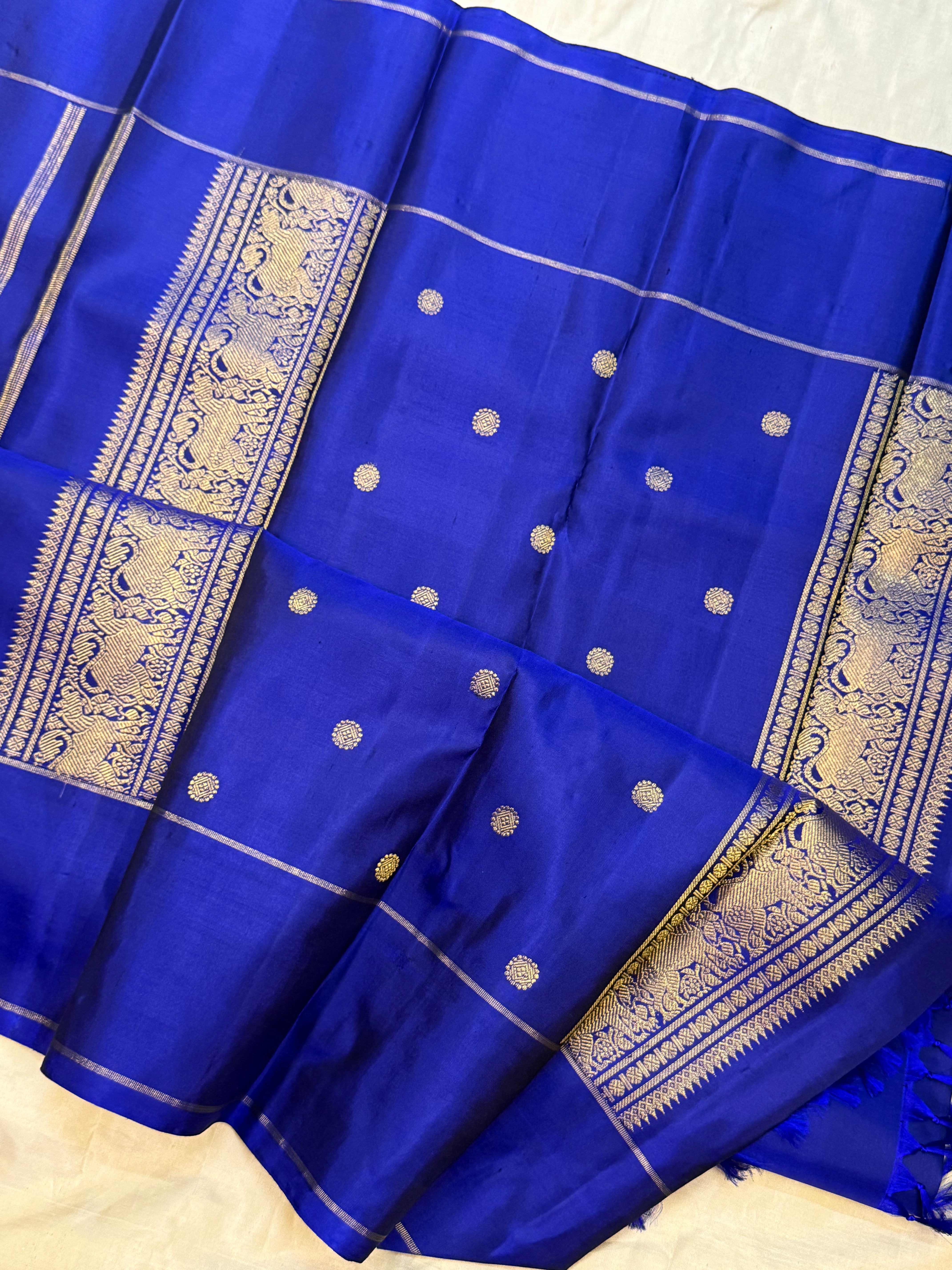 Ms blue kamalam butta / Kanjipuram silk CLSA9147