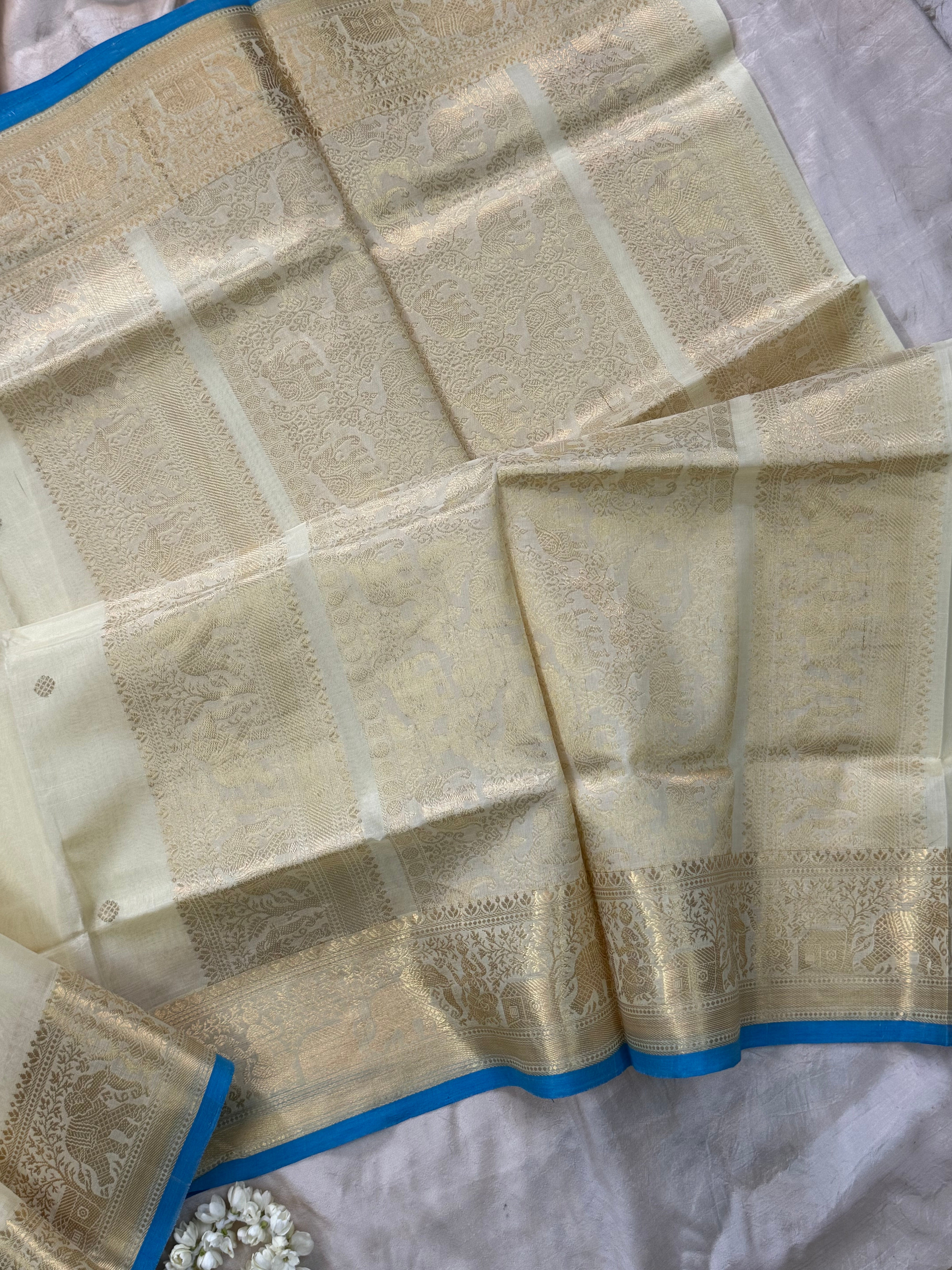 Offwhite getti border/ Silk cotton
