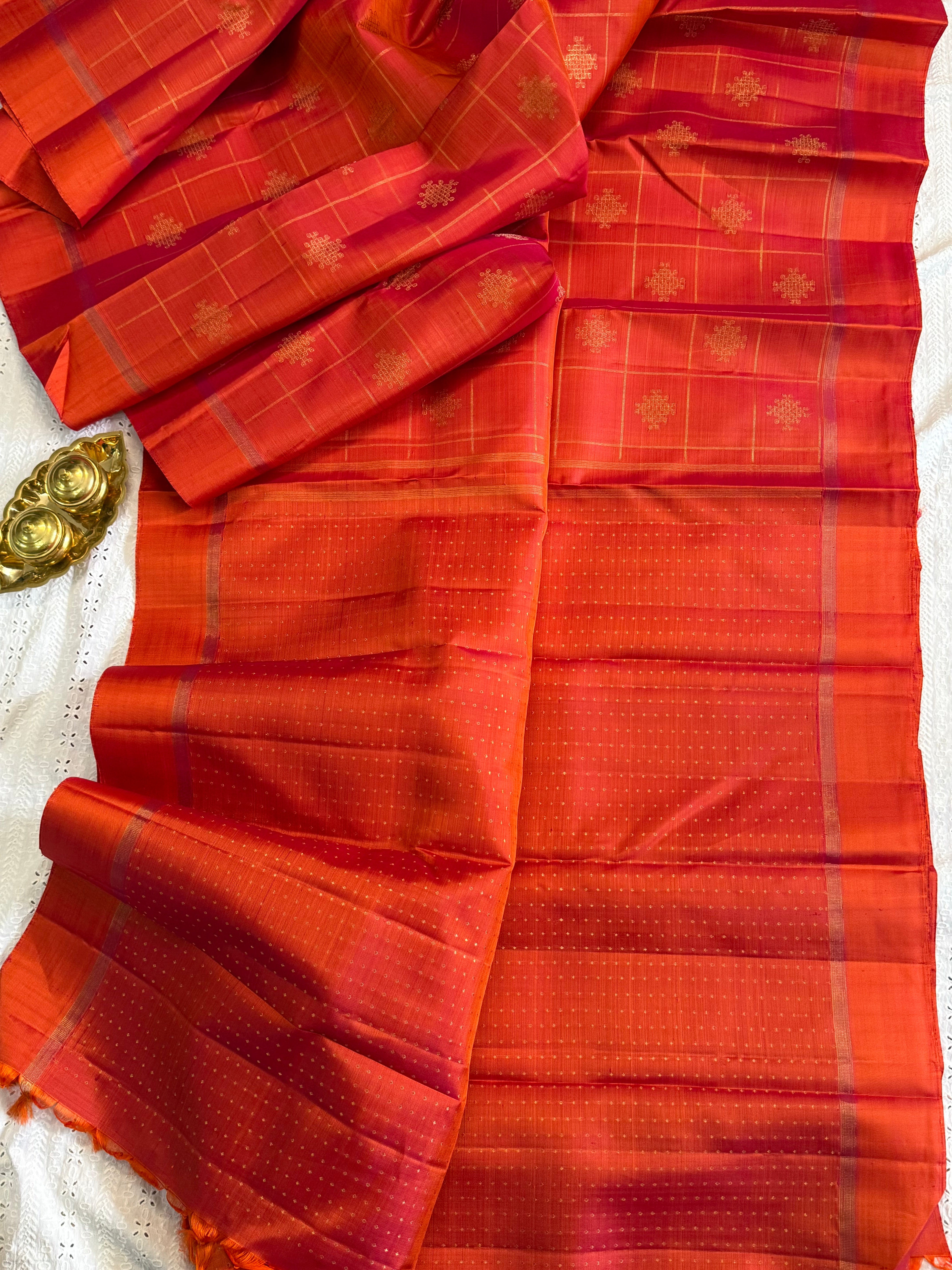 Rustic orange kattam kolam butta / Kanjipuram silk