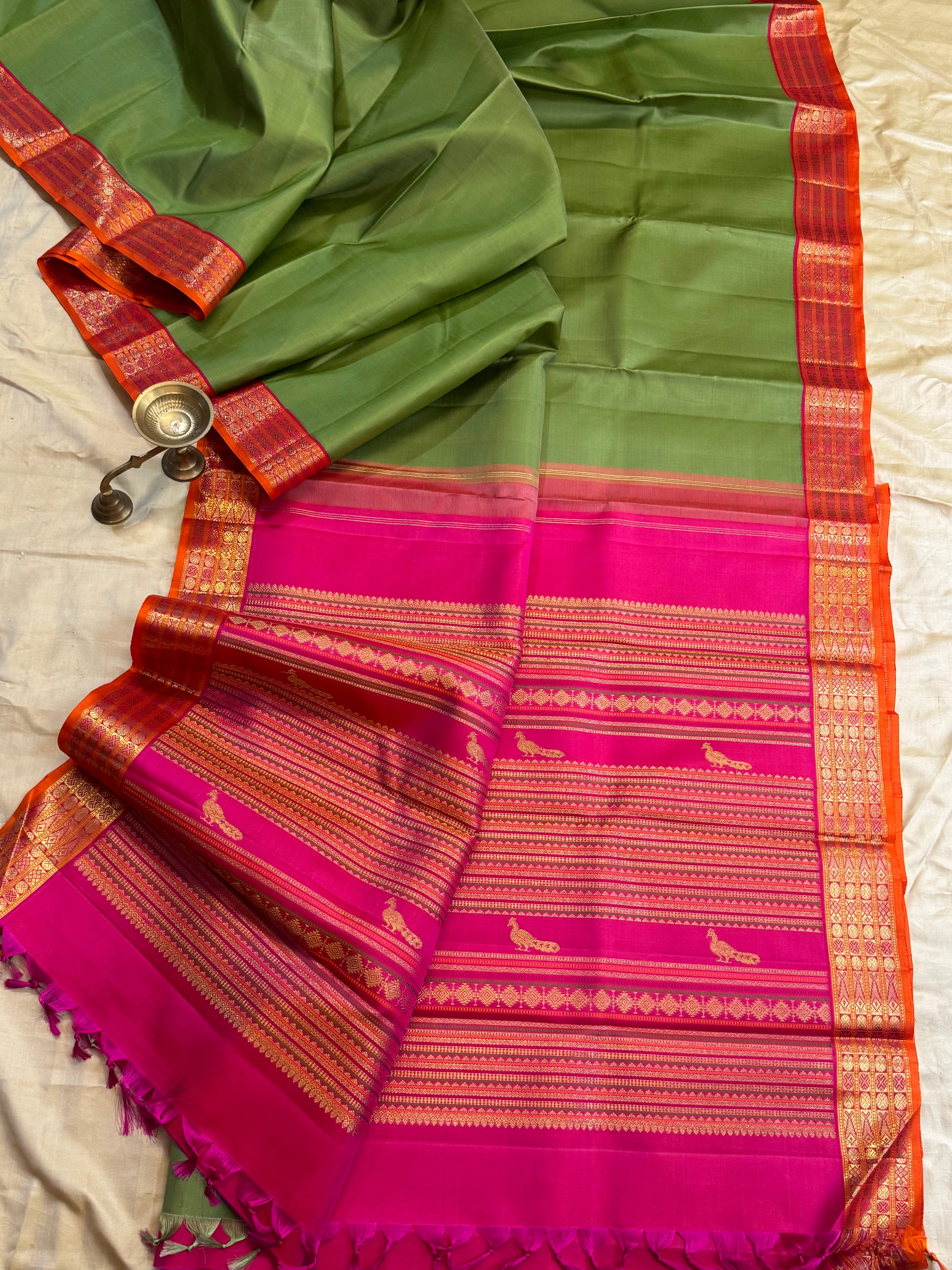 Bomkai inspired Korvai green / Kanjipuram silk