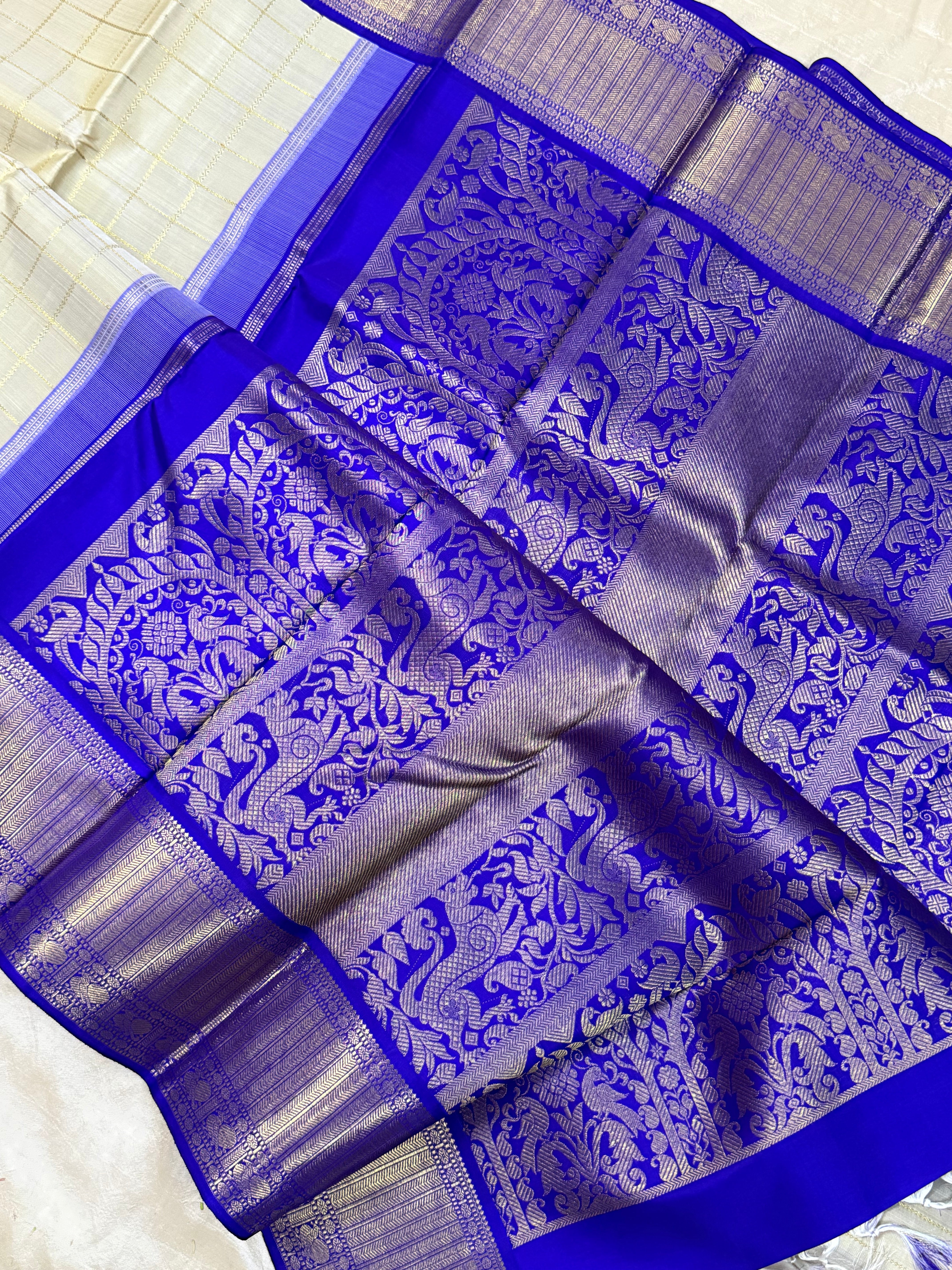 Offwhite zari kattam and violet kai korvai/ Kanjipuram silk