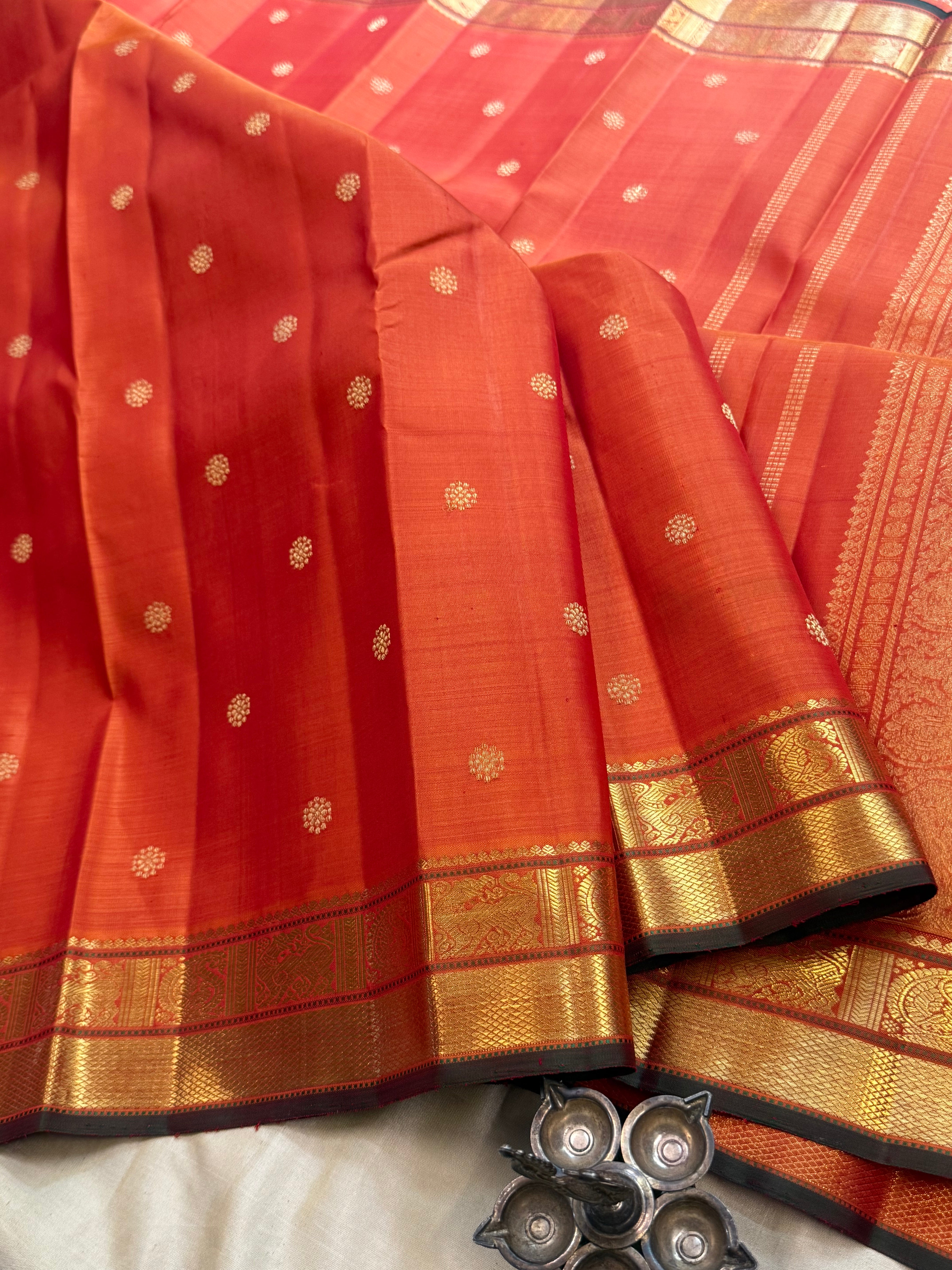 Orange retta border / Kanjipuram silk