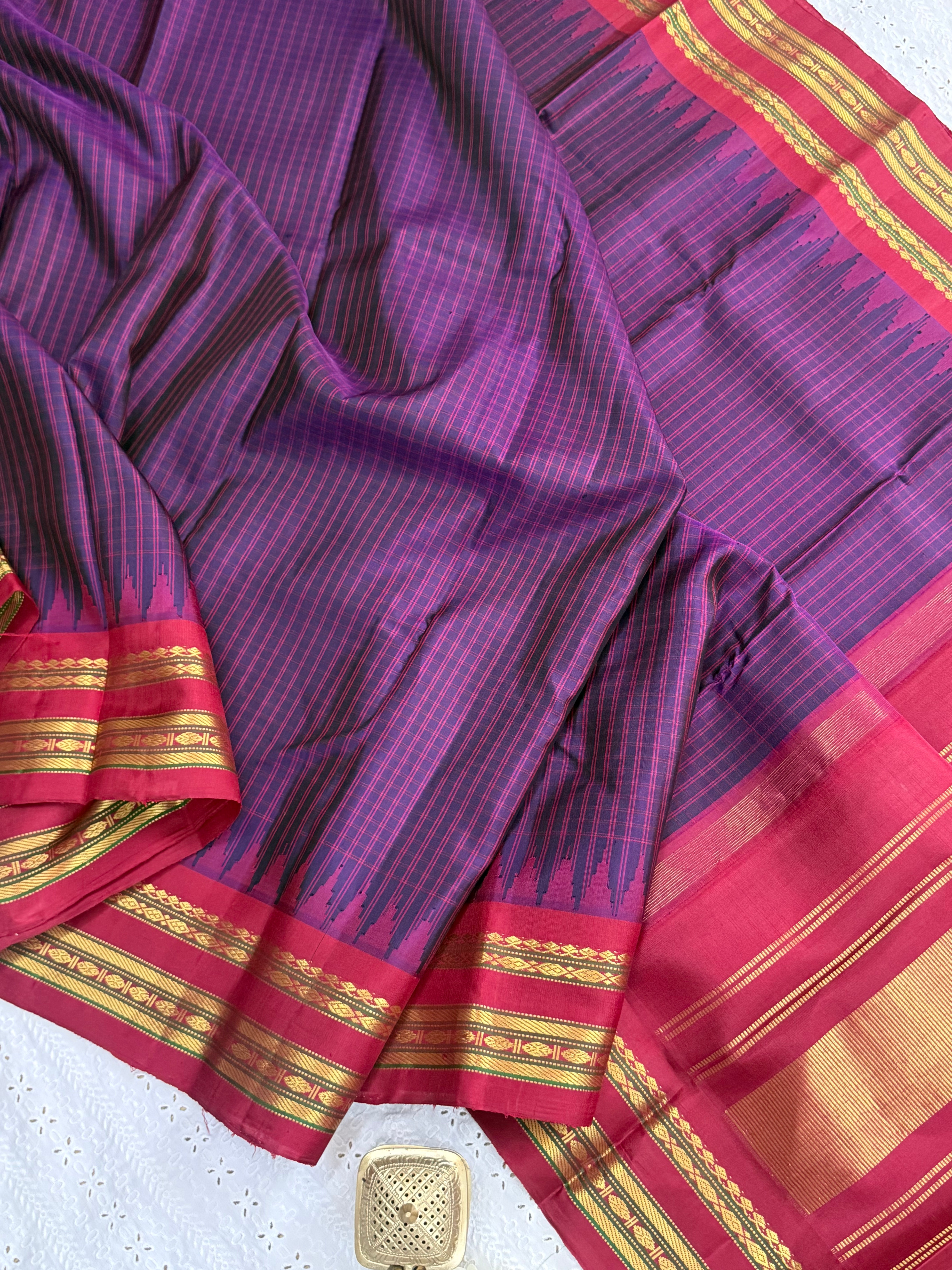 Deep purple kattam and Araku / Gadwal silk CL9289