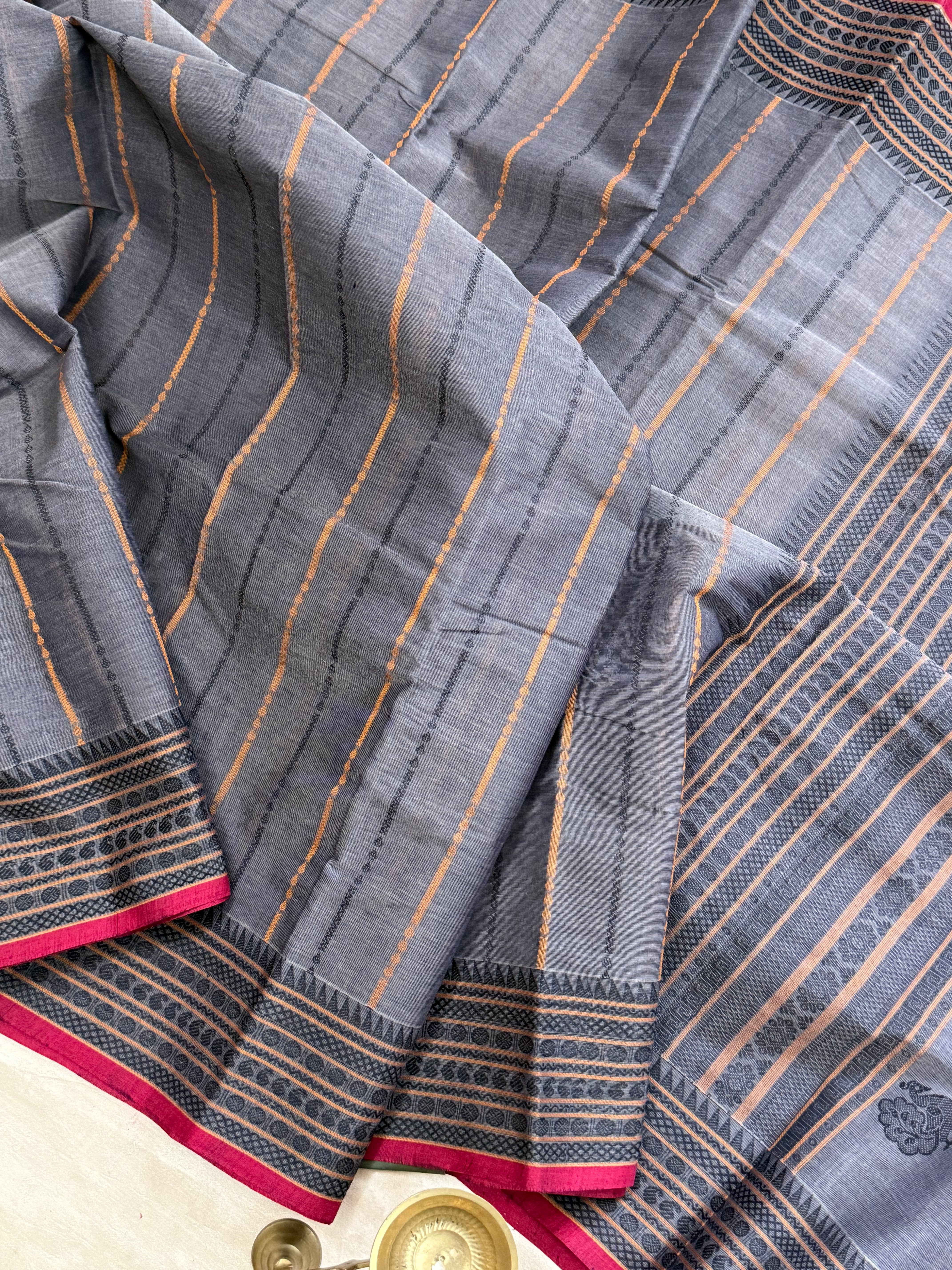Grey varisapet border/ Kanchi Cotton