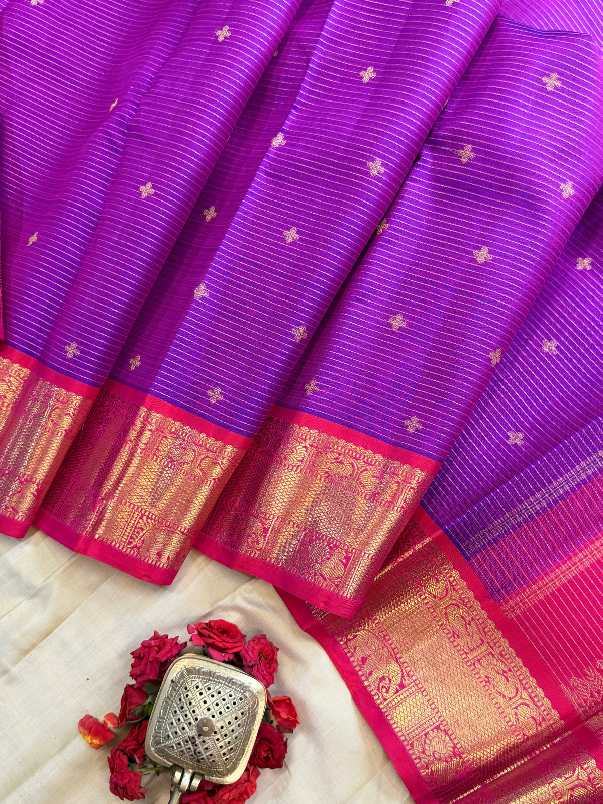 Meenakshi colour  Vairaoosi / pure Zari Kanjipuram silk