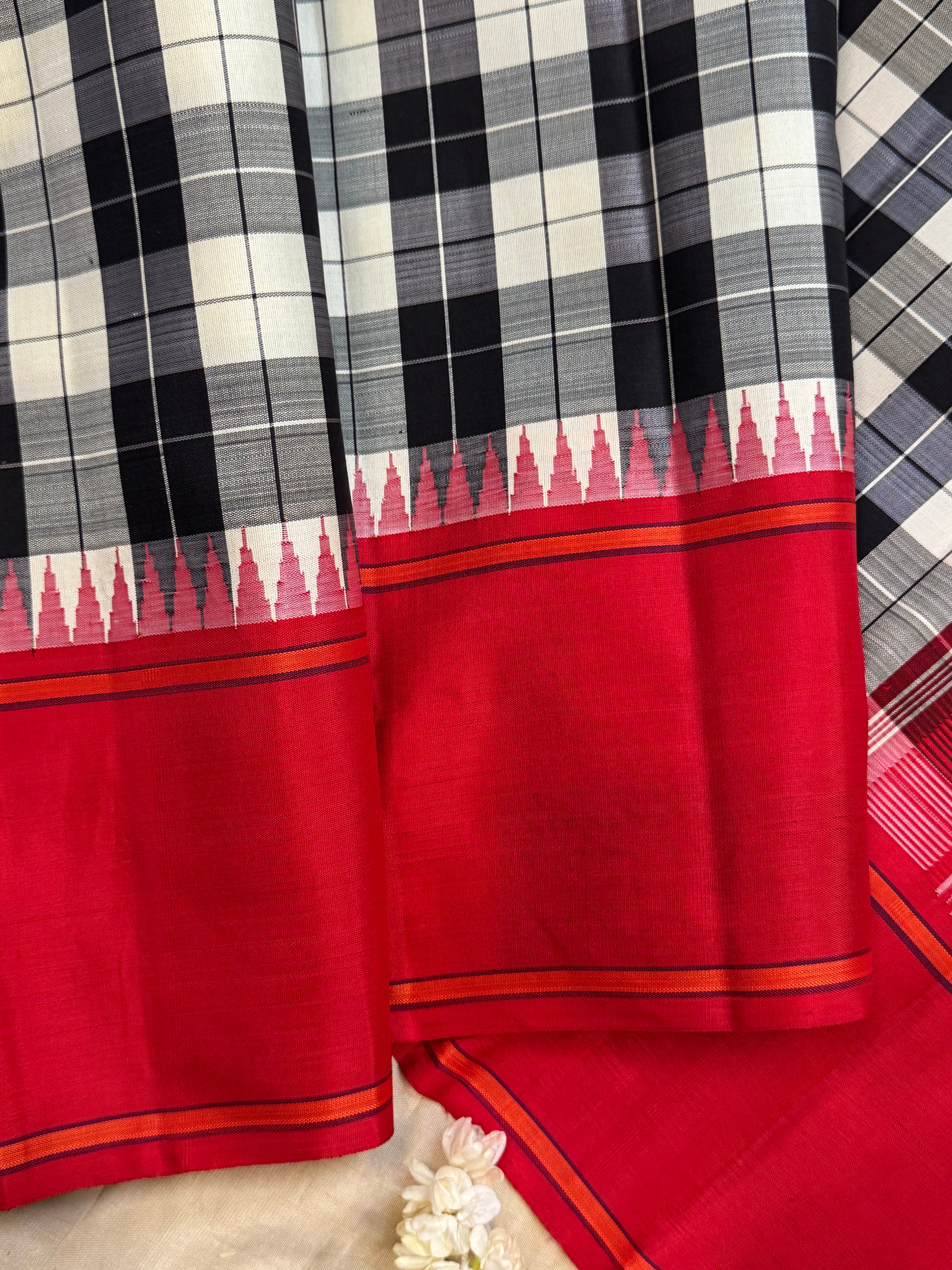 Black and white burberry checks / Arani silk