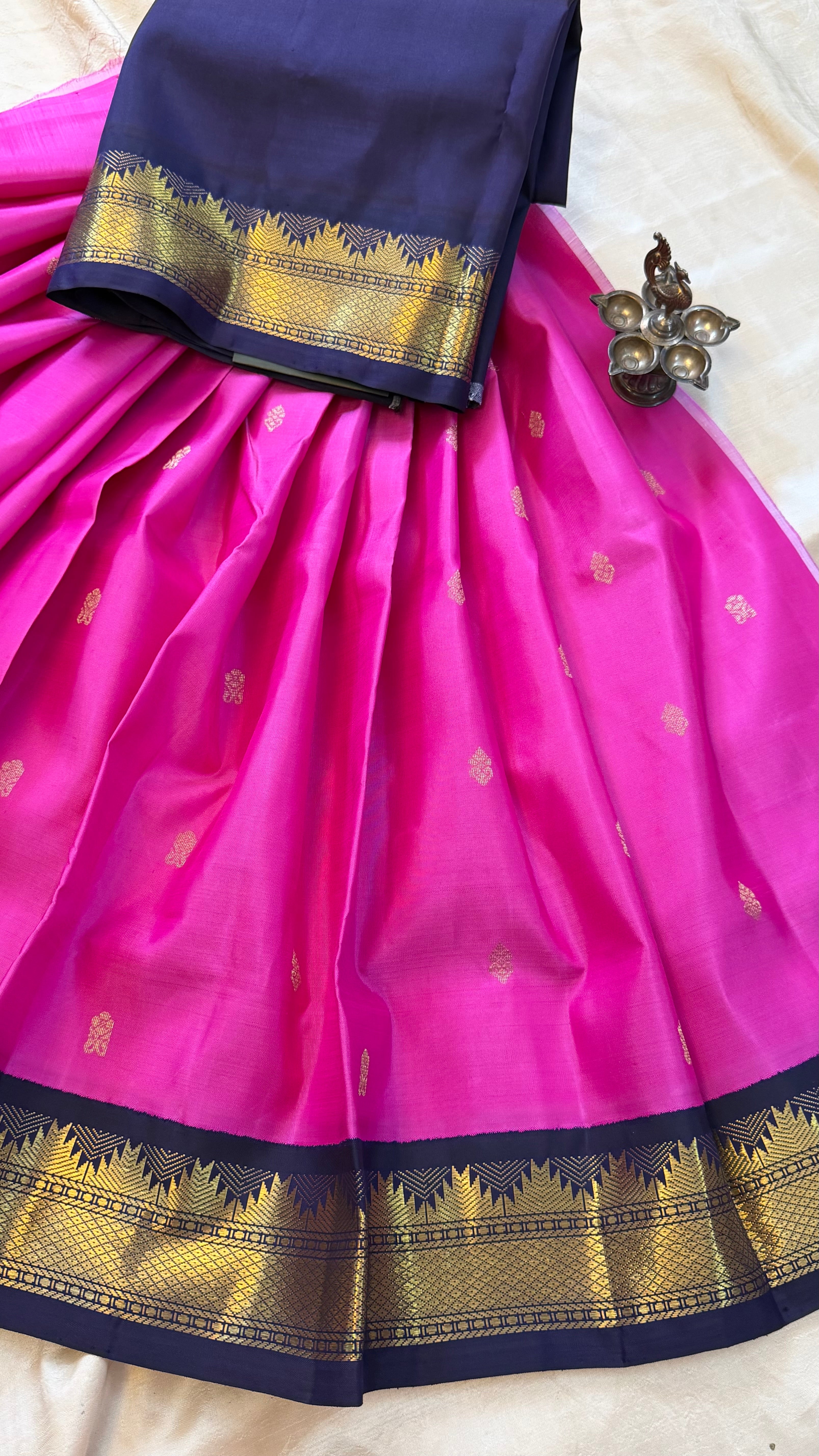 Dark pink Paavadai set korvai 4 to 6 years