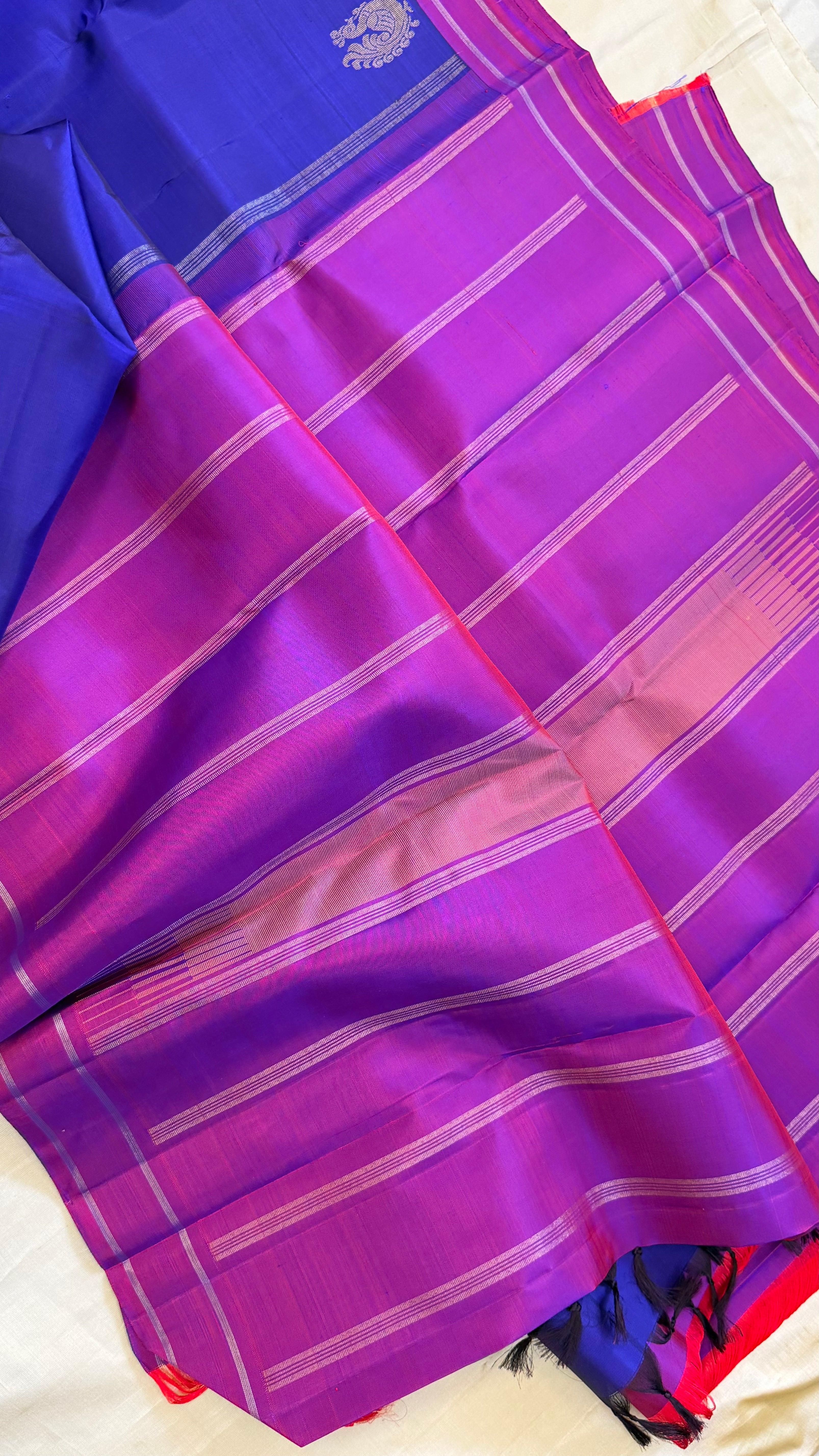 Kanchana blue  bettu butta/ Kanjipuram Silk